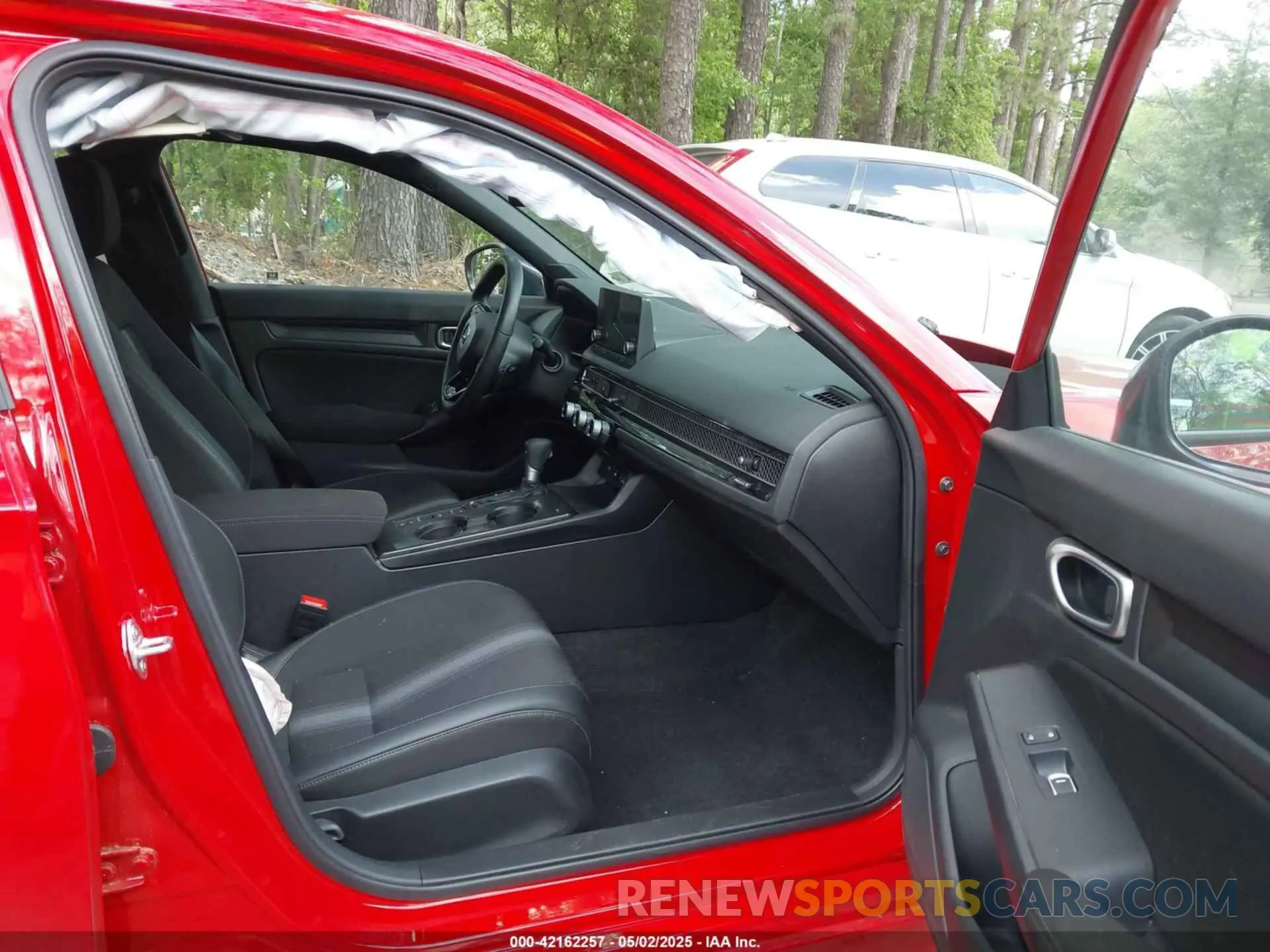 5 Photograph of a damaged car 2HGFE2F50SH556948 HONDA CIVIC 2025