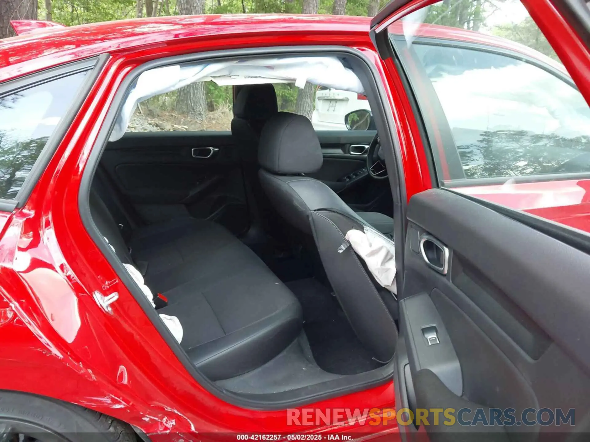 8 Photograph of a damaged car 2HGFE2F50SH556948 HONDA CIVIC 2025