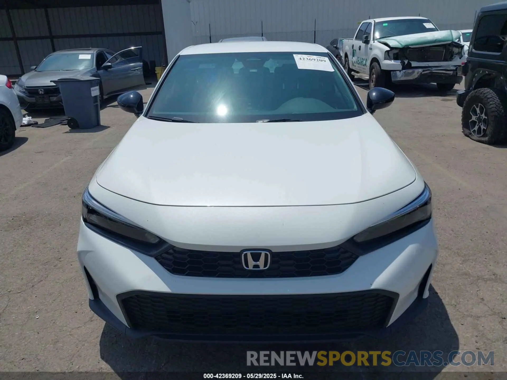 13 Photograph of a damaged car 2HGFE2F50SH572759 HONDA CIVIC 2025