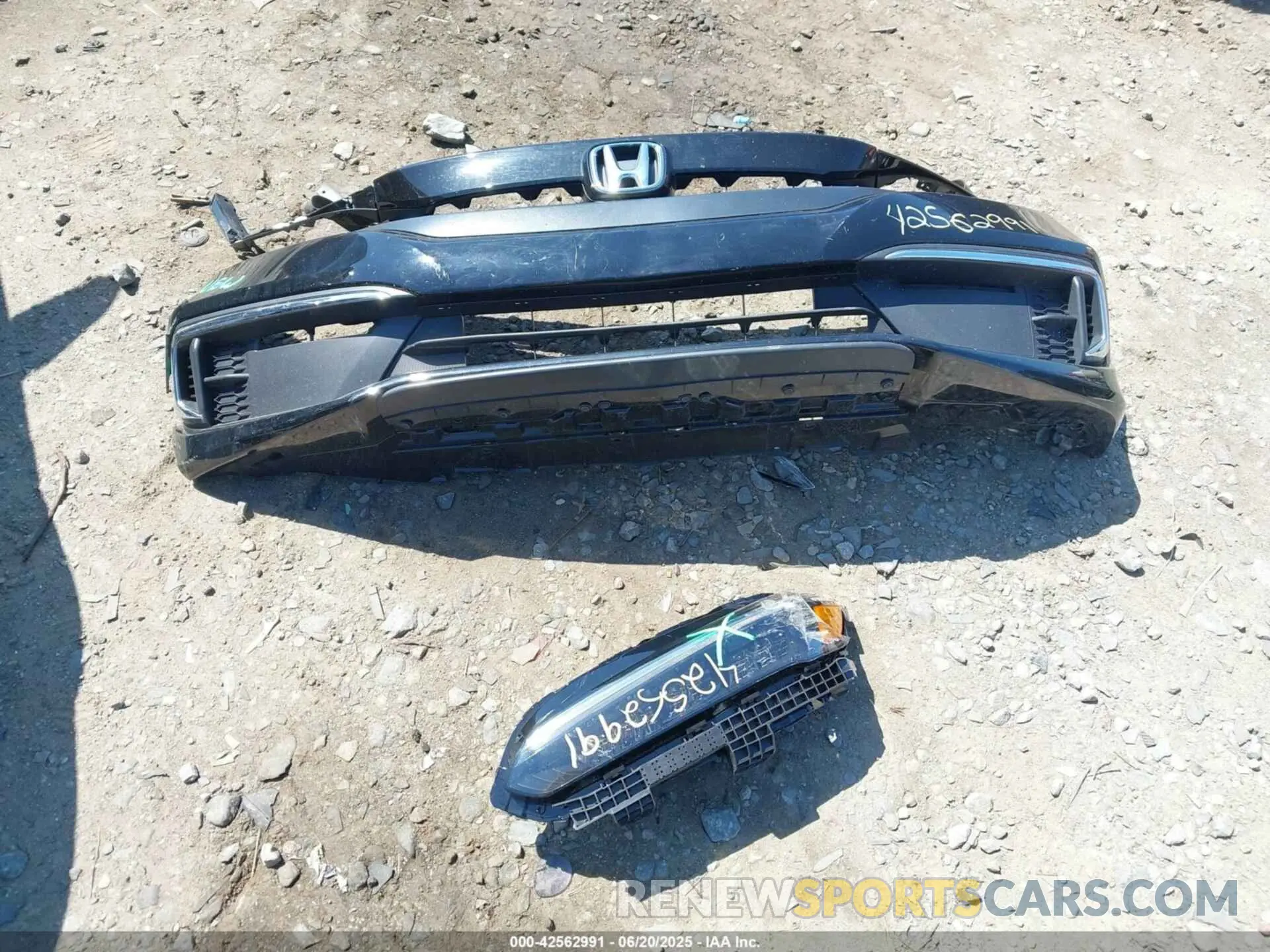 12 Photograph of a damaged car 2HGFE2F50SH573300 HONDA CIVIC 2025