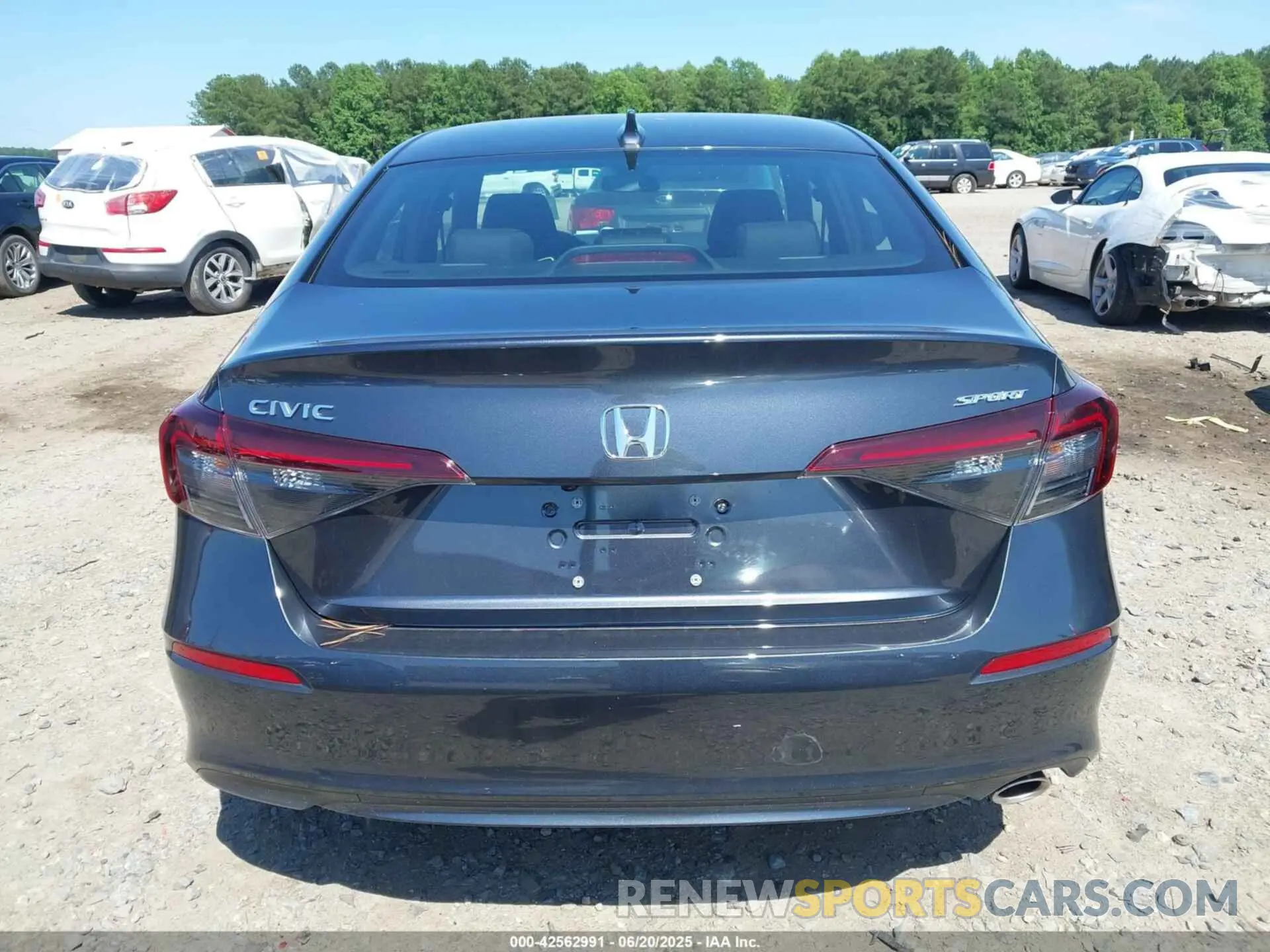 17 Photograph of a damaged car 2HGFE2F50SH573300 HONDA CIVIC 2025