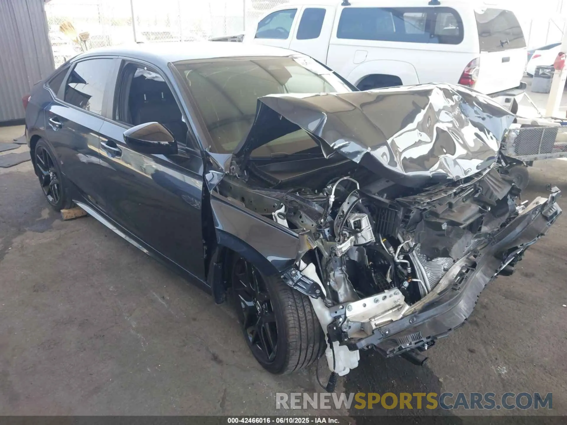 1 Photograph of a damaged car 2HGFE2F50SH581882 HONDA CIVIC 2025