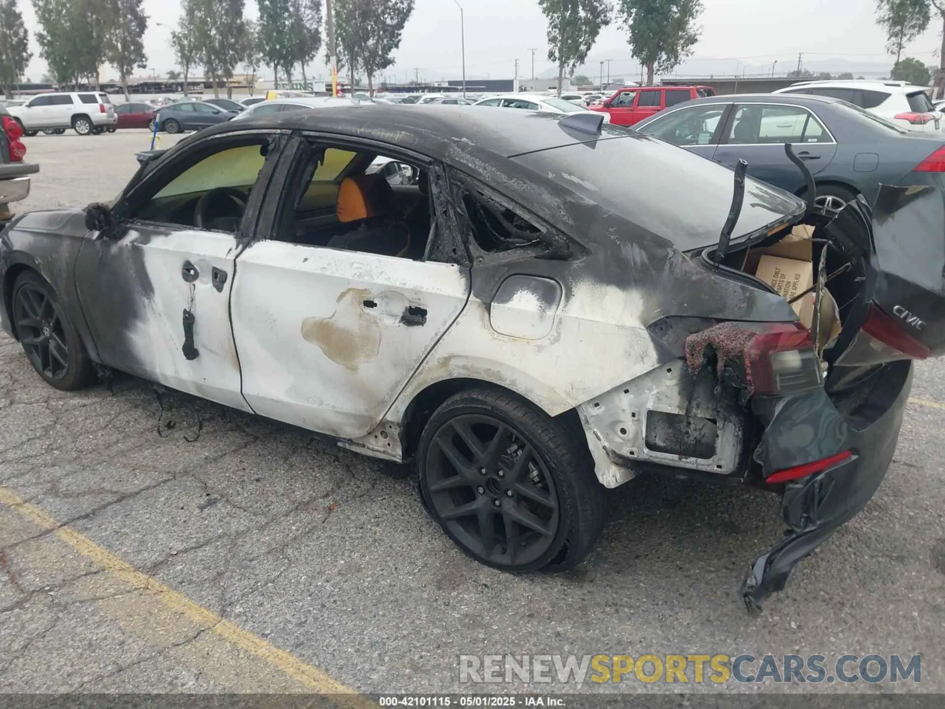 6 Photograph of a damaged car 2HGFE2F51SH528124 HONDA CIVIC 2025