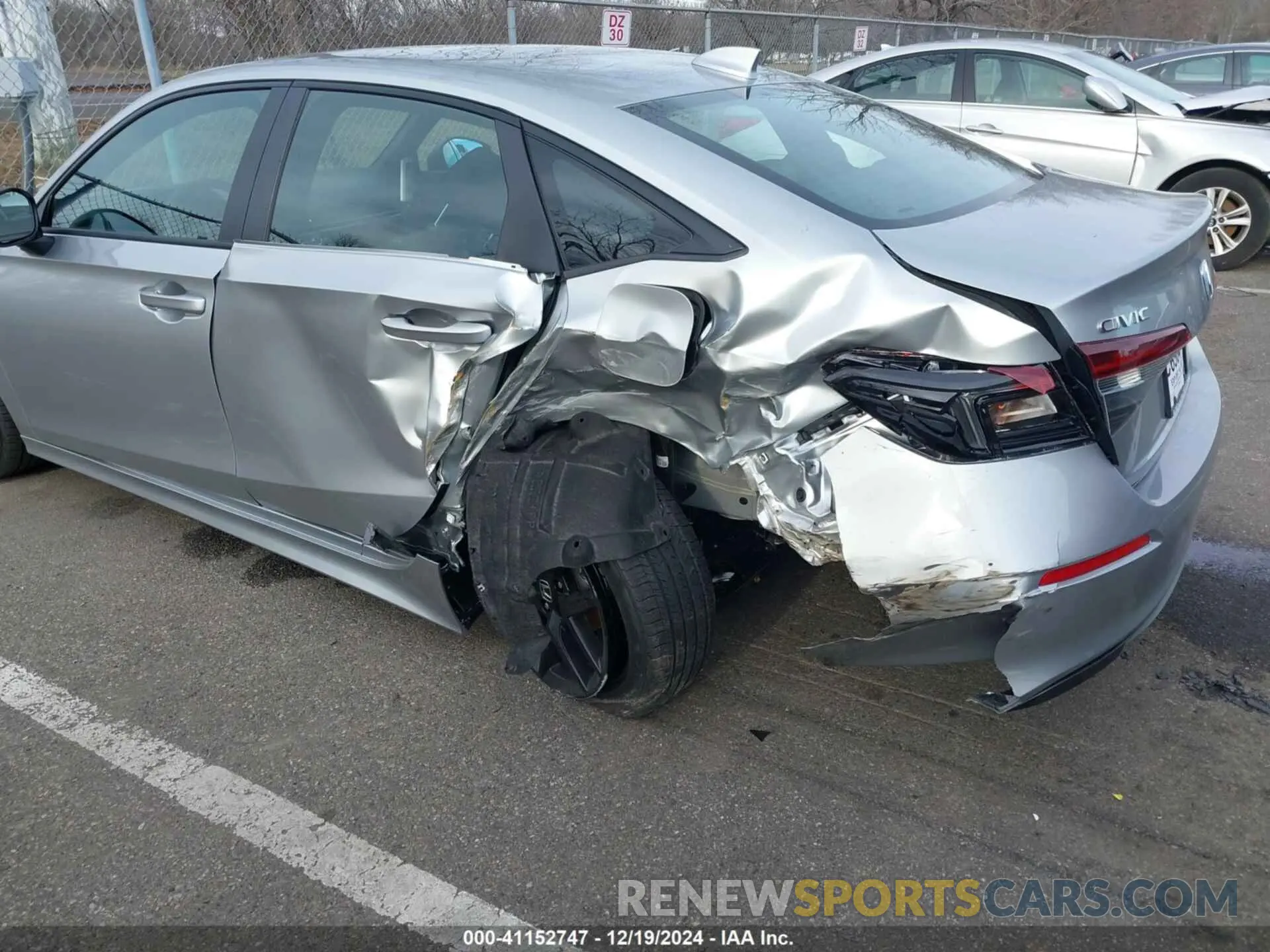 6 Photograph of a damaged car 2HGFE2F51SH546669 HONDA CIVIC 2025