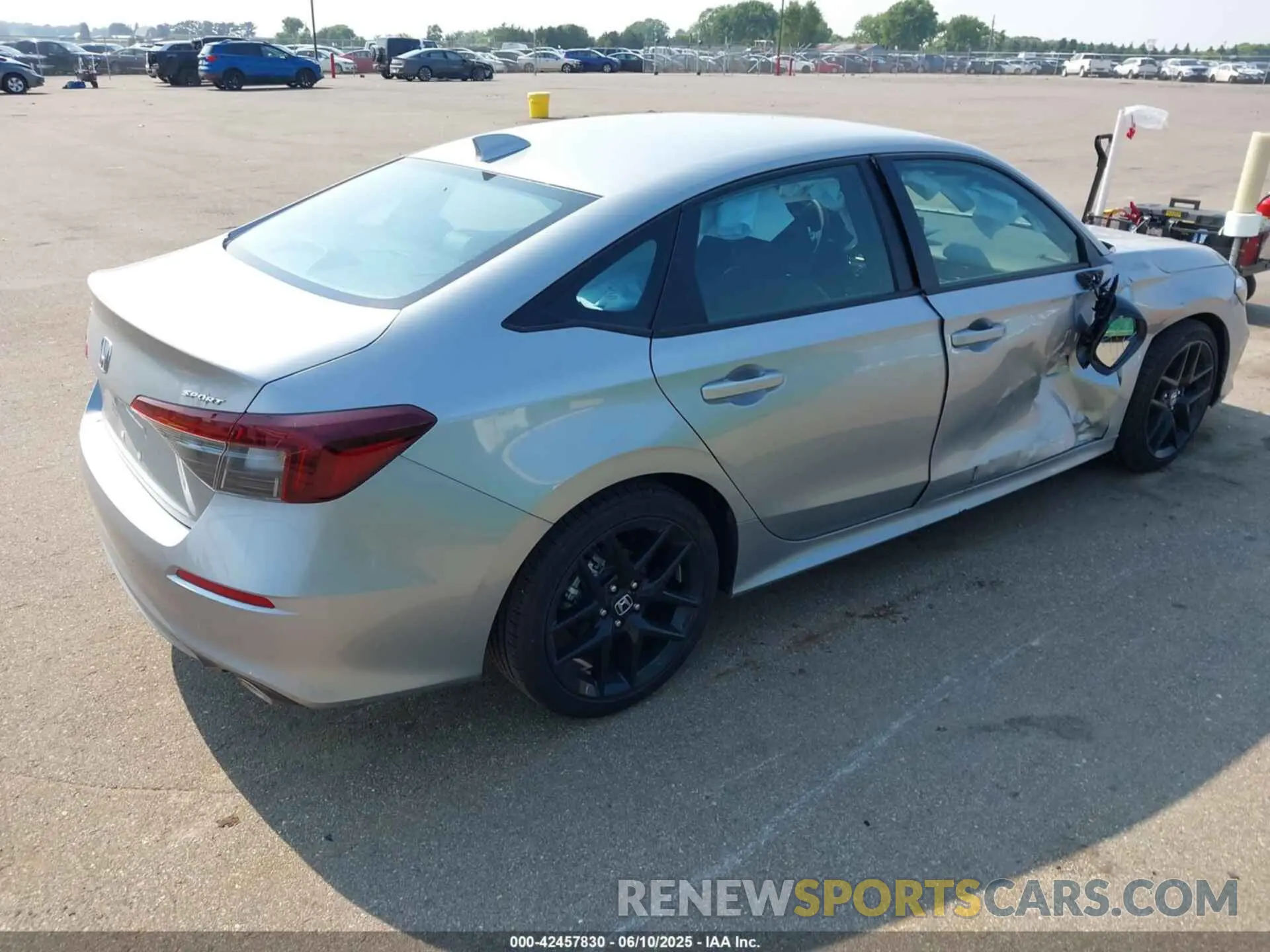 4 Photograph of a damaged car 2HGFE2F51SH559390 HONDA CIVIC 2025