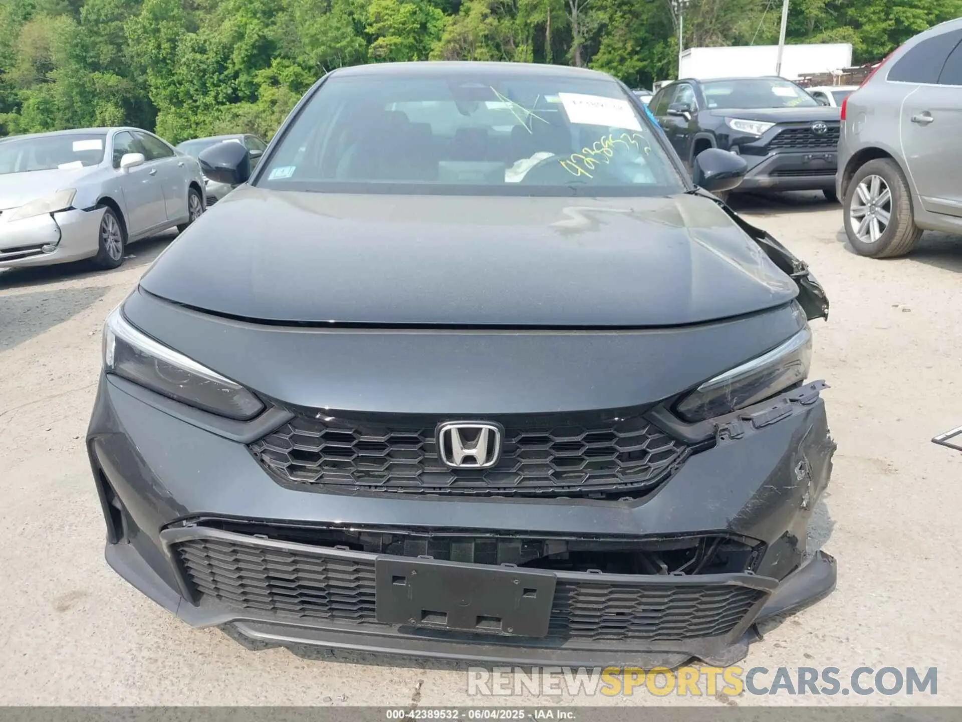 12 Photograph of a damaged car 2HGFE2F51SH586461 HONDA CIVIC 2025
