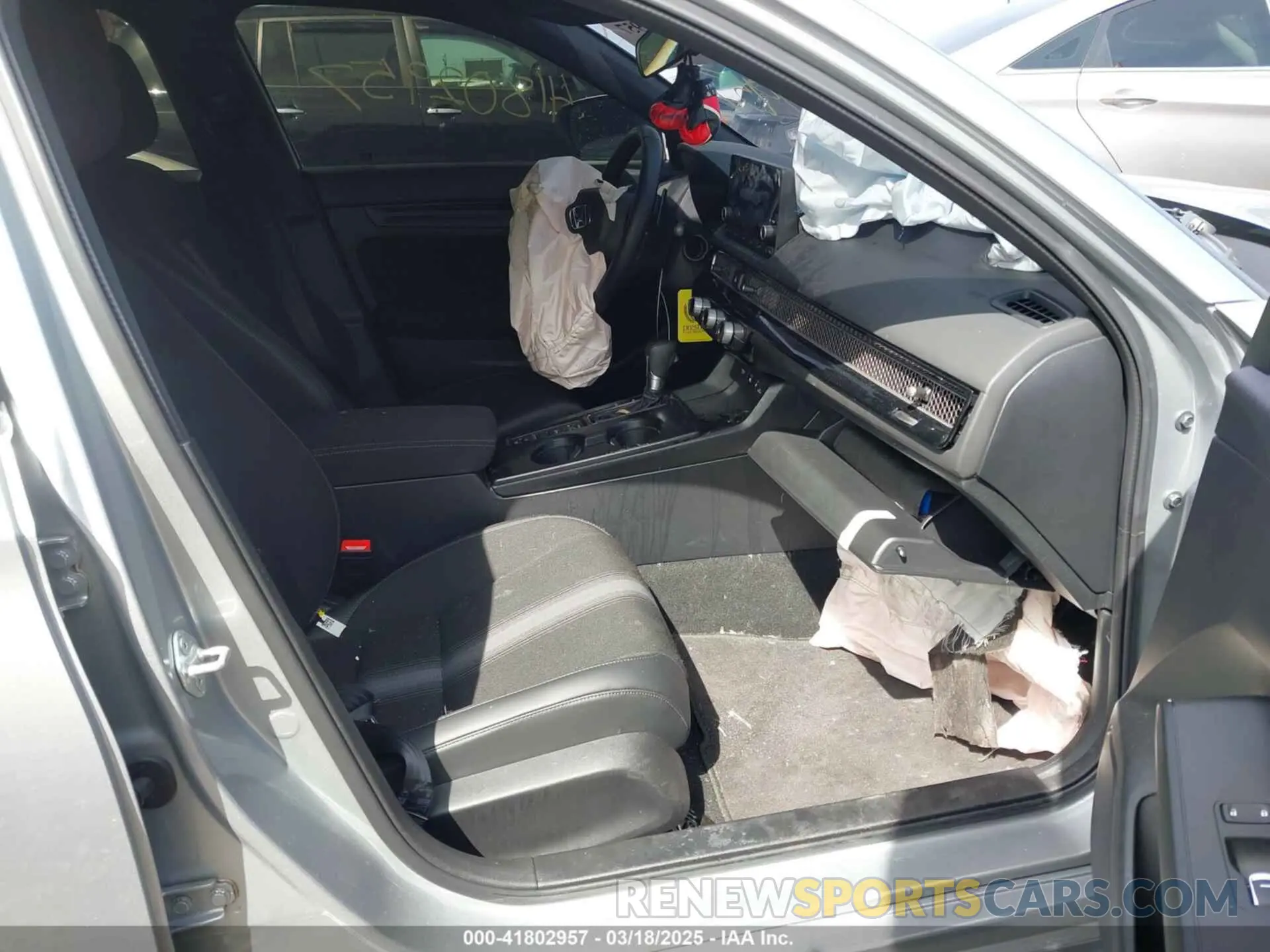 5 Photograph of a damaged car 2HGFE2F52SH513826 HONDA CIVIC 2025
