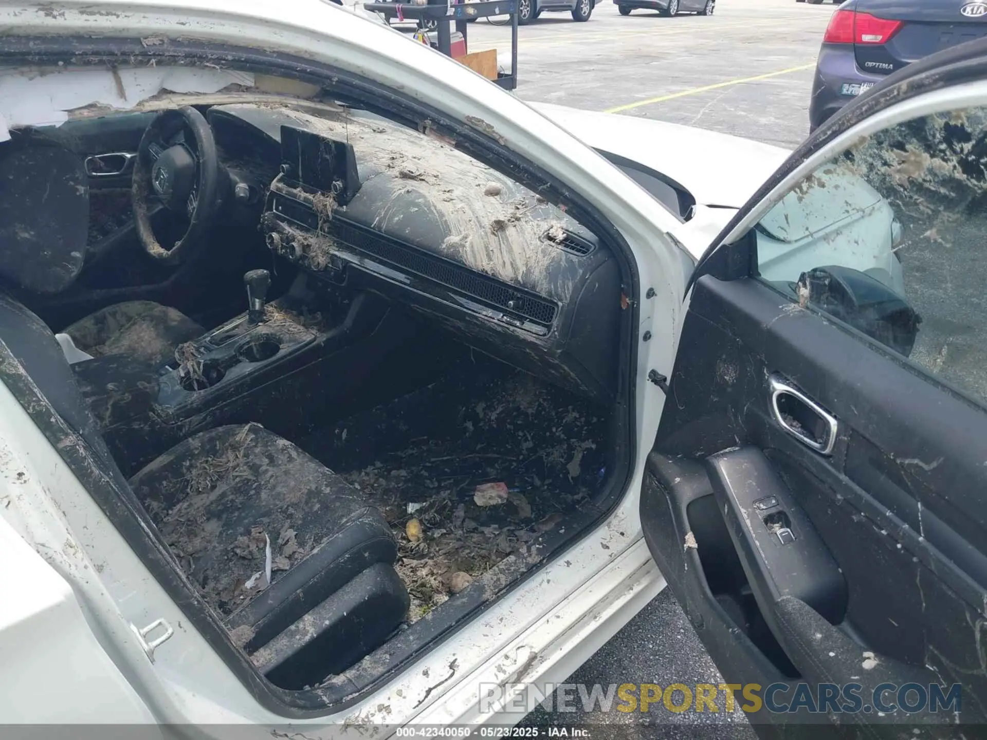 5 Photograph of a damaged car 2HGFE2F52SH525992 HONDA CIVIC 2025