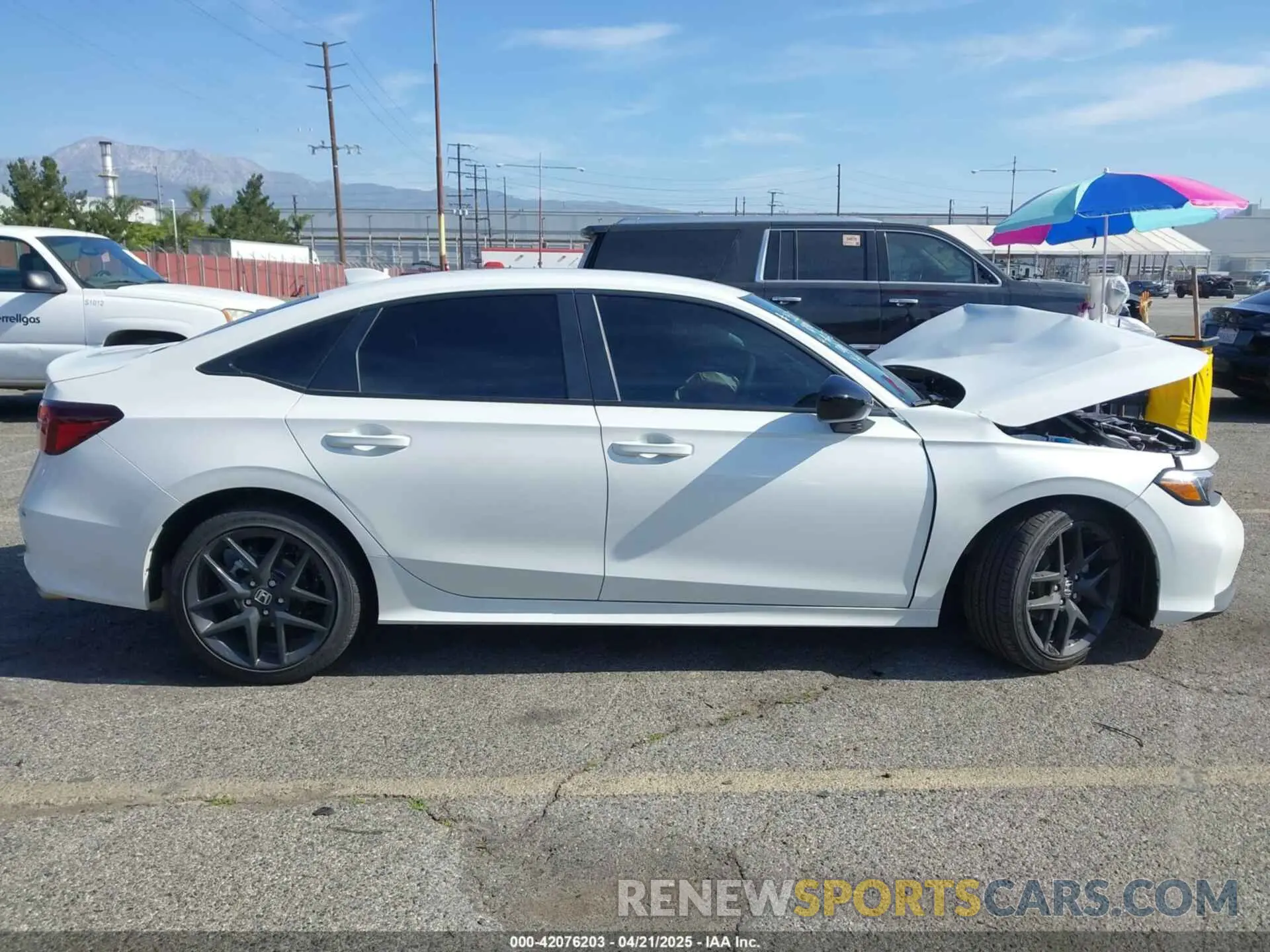 12 Photograph of a damaged car 2HGFE2F52SH576361 HONDA CIVIC 2025