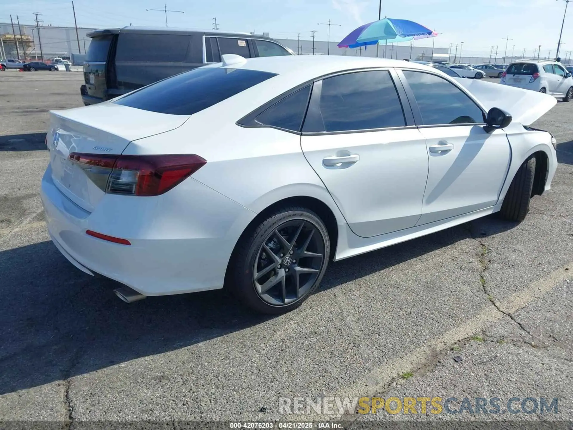 4 Photograph of a damaged car 2HGFE2F52SH576361 HONDA CIVIC 2025