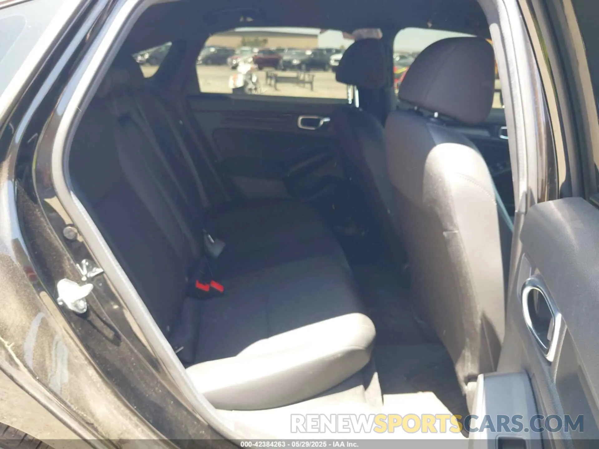 8 Photograph of a damaged car 2HGFE2F53SH538928 HONDA CIVIC 2025