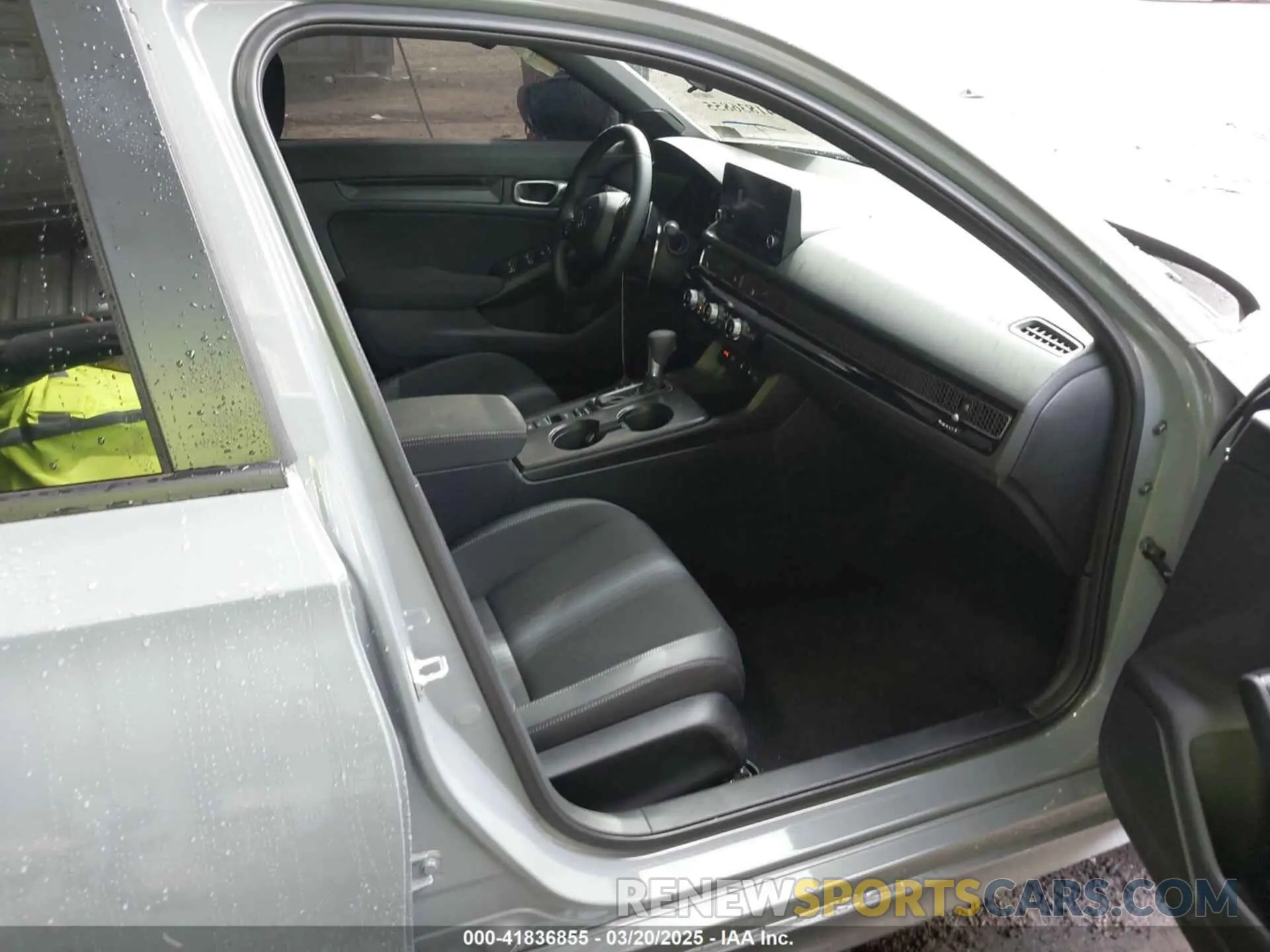 5 Photograph of a damaged car 2HGFE2F53SH569192 HONDA CIVIC 2025