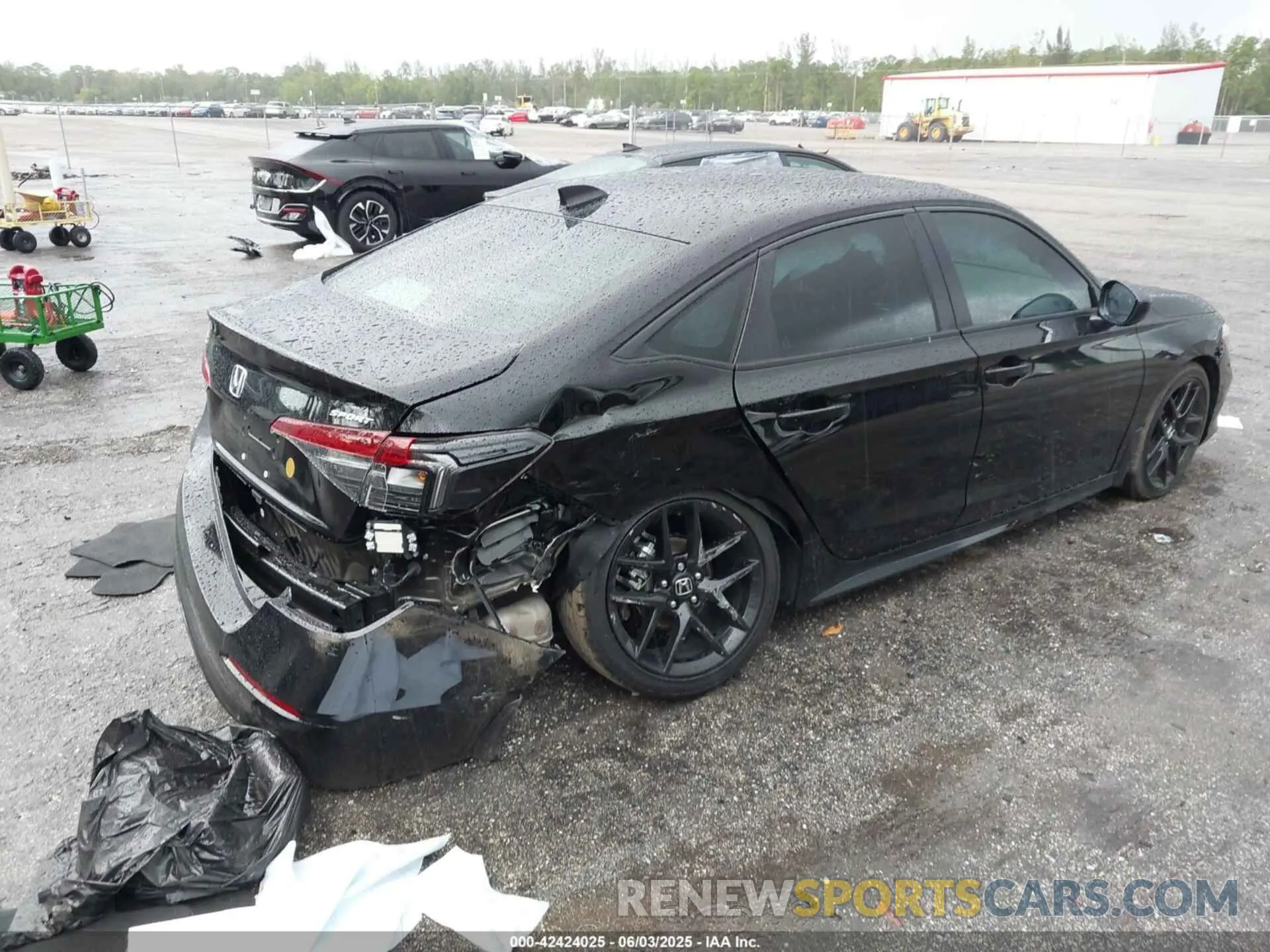 4 Photograph of a damaged car 2HGFE2F54SH572327 HONDA CIVIC 2025