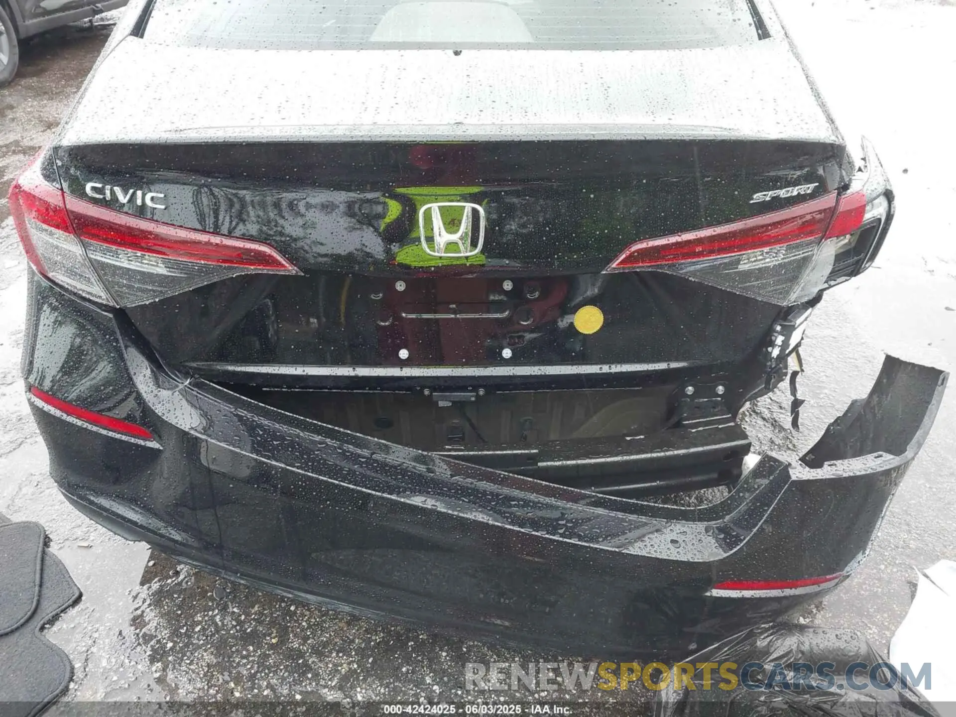 6 Photograph of a damaged car 2HGFE2F54SH572327 HONDA CIVIC 2025