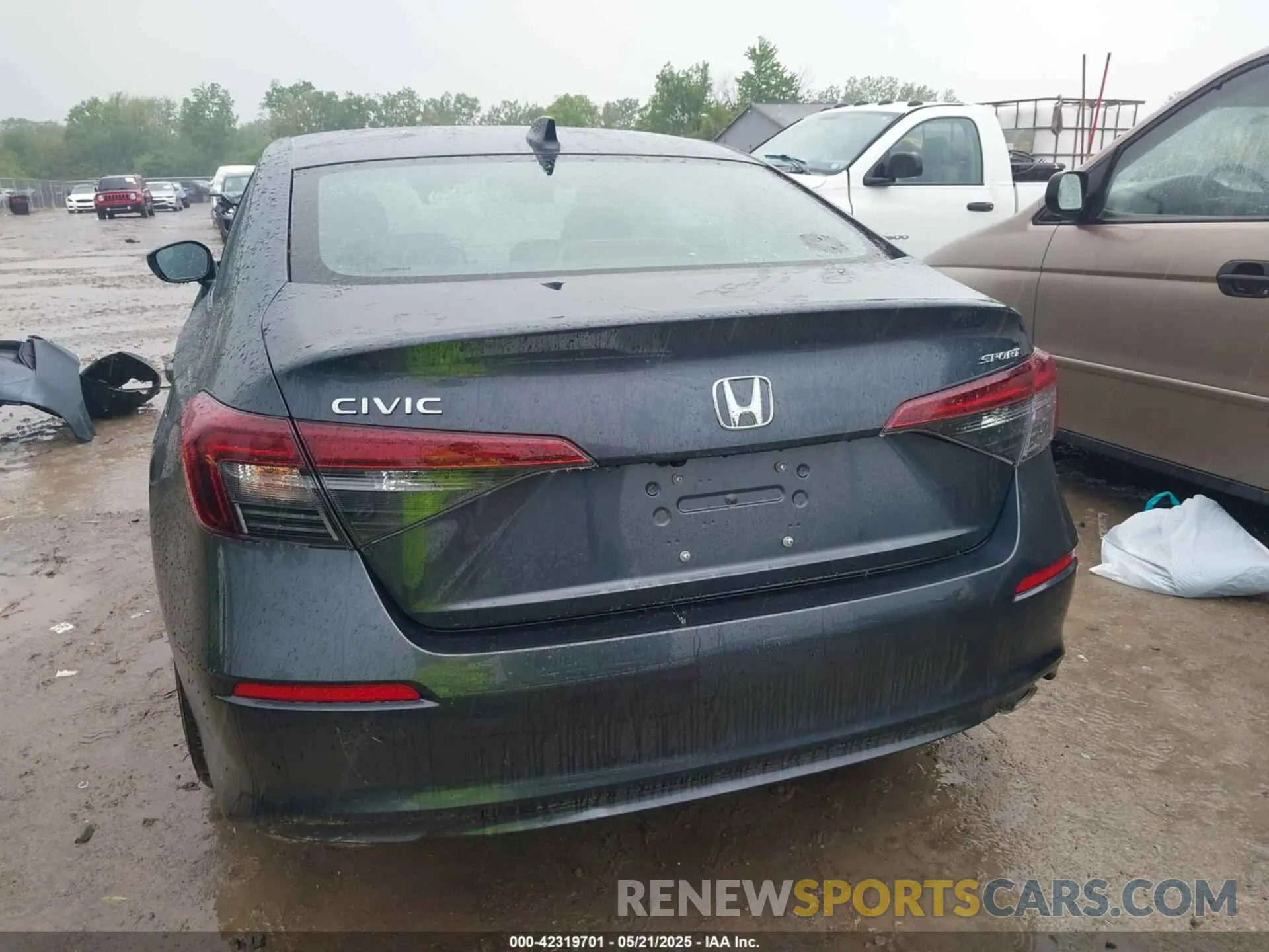 17 Photograph of a damaged car 2HGFE2F54SH574868 HONDA CIVIC 2025