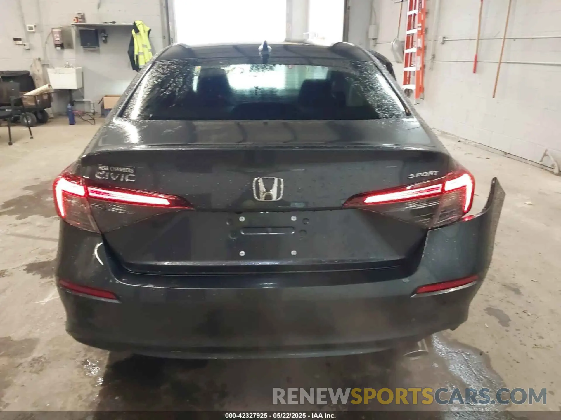16 Photograph of a damaged car 2HGFE2F54SH585014 HONDA CIVIC 2025