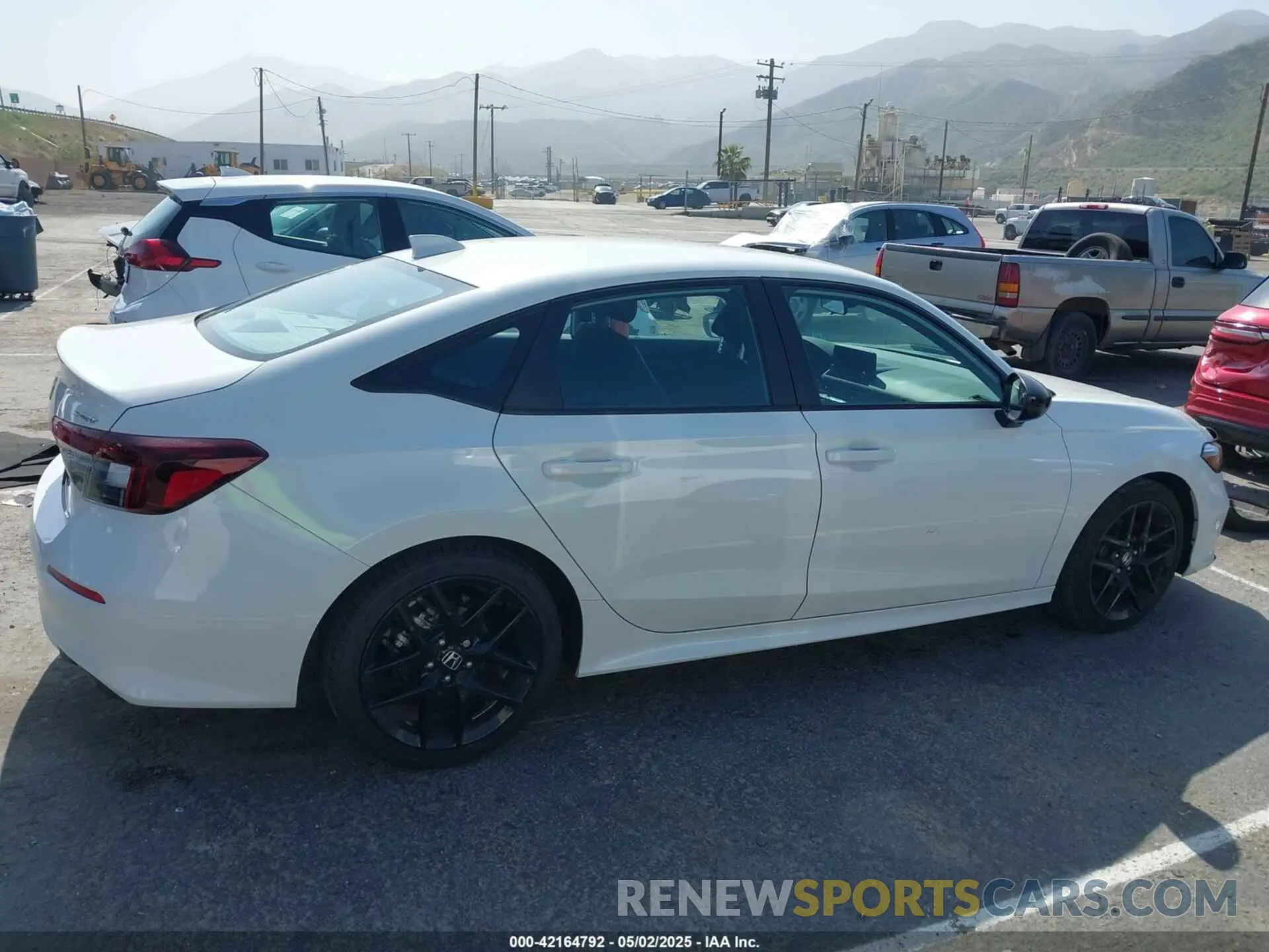 13 Photograph of a damaged car 2HGFE2F55SH522570 HONDA CIVIC 2025