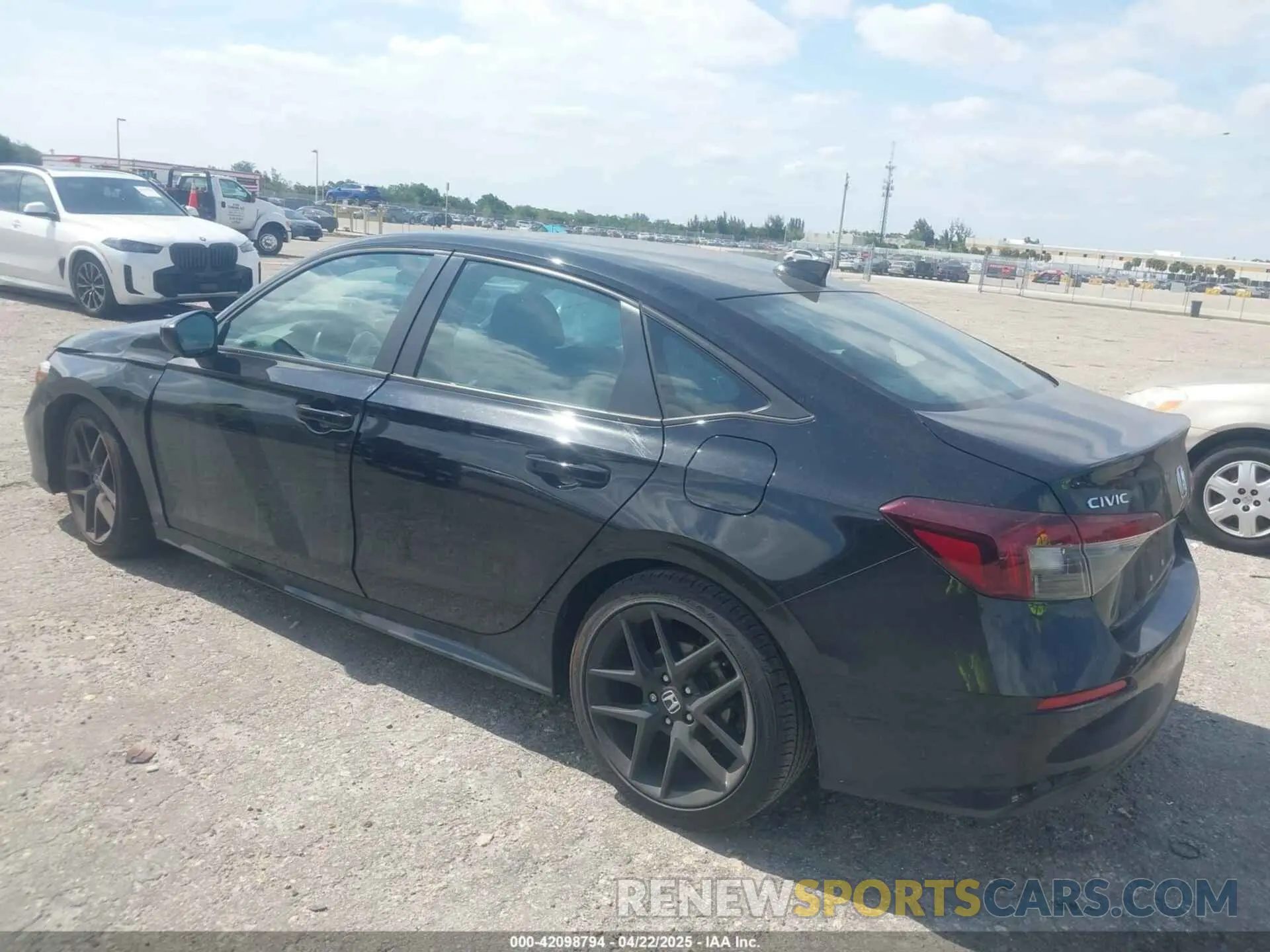 3 Photograph of a damaged car 2HGFE2F55SH537215 HONDA CIVIC 2025