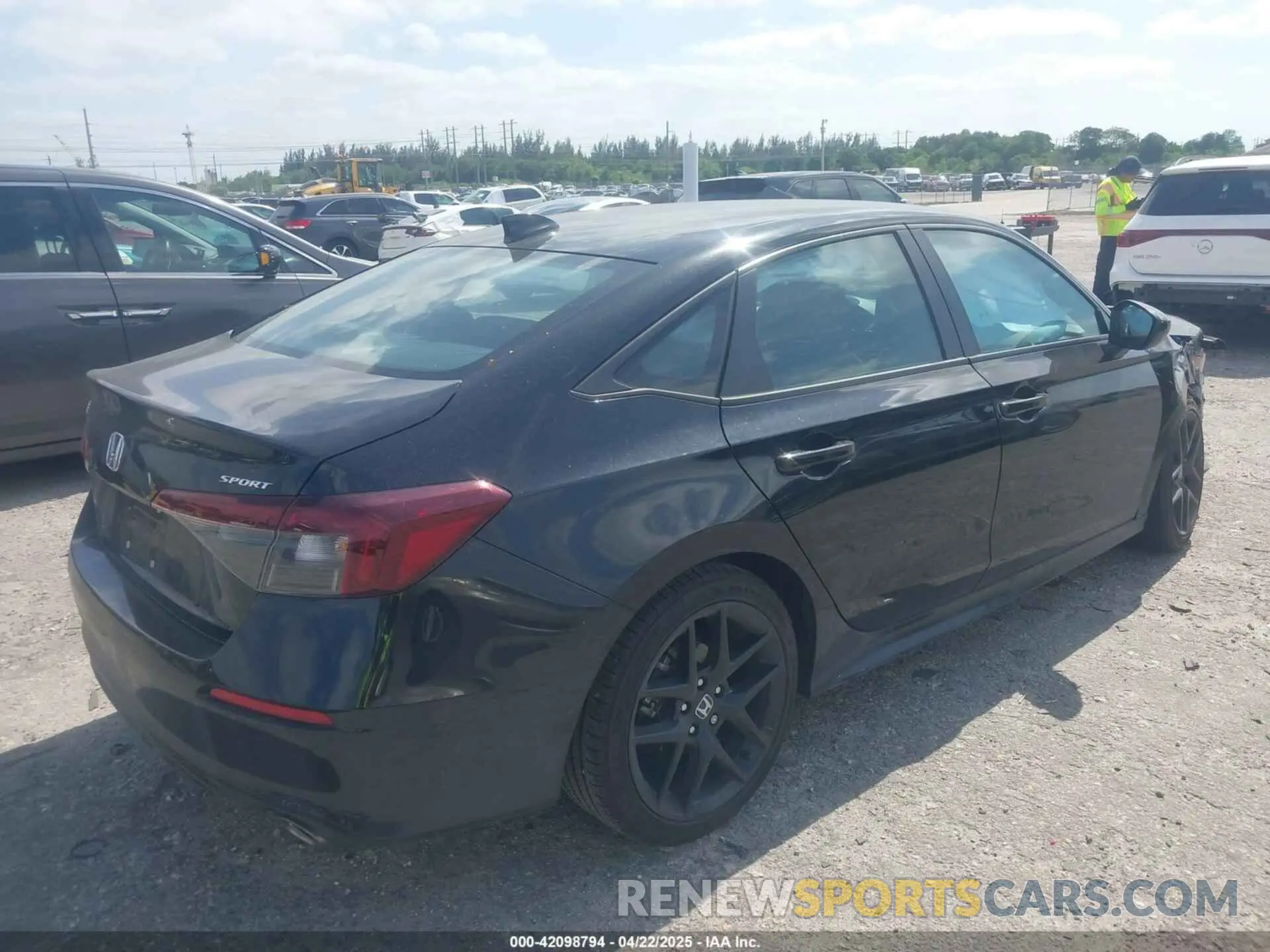 4 Photograph of a damaged car 2HGFE2F55SH537215 HONDA CIVIC 2025