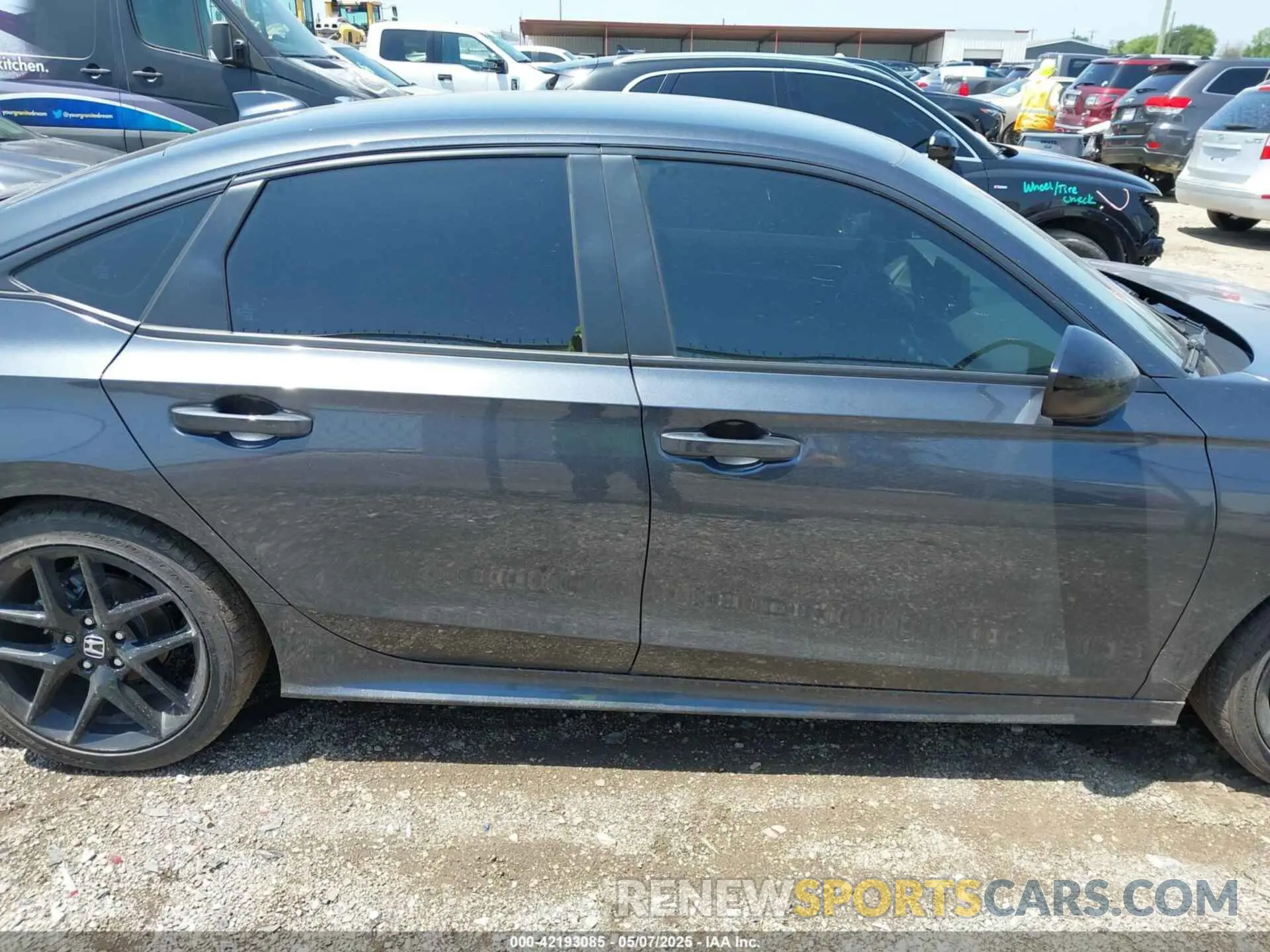 14 Photograph of a damaged car 2HGFE2F56SH559594 HONDA CIVIC 2025
