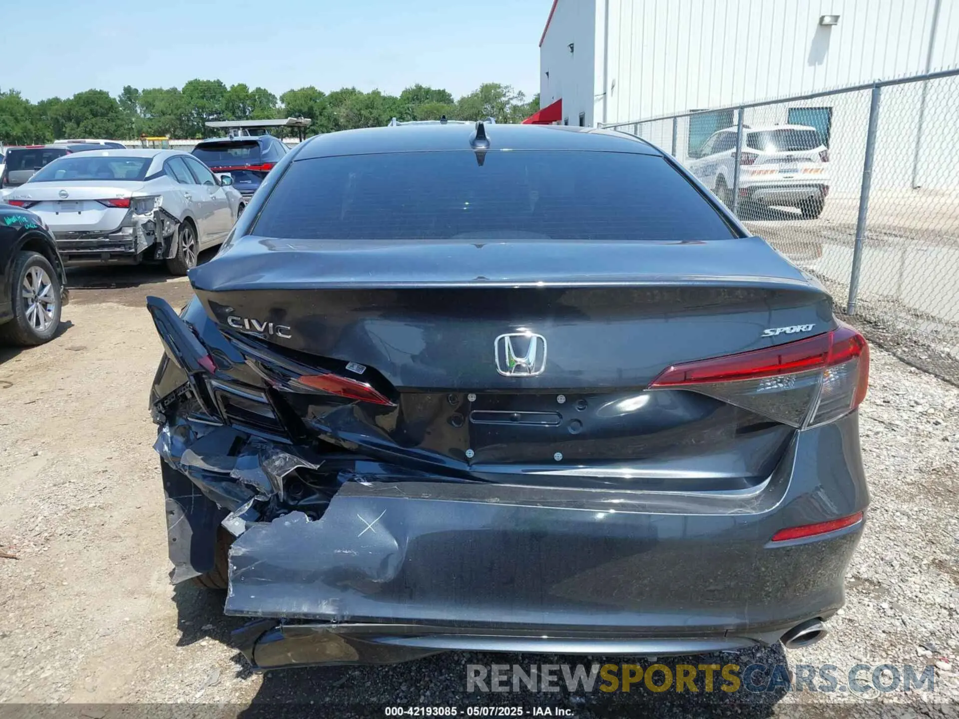 17 Photograph of a damaged car 2HGFE2F56SH559594 HONDA CIVIC 2025
