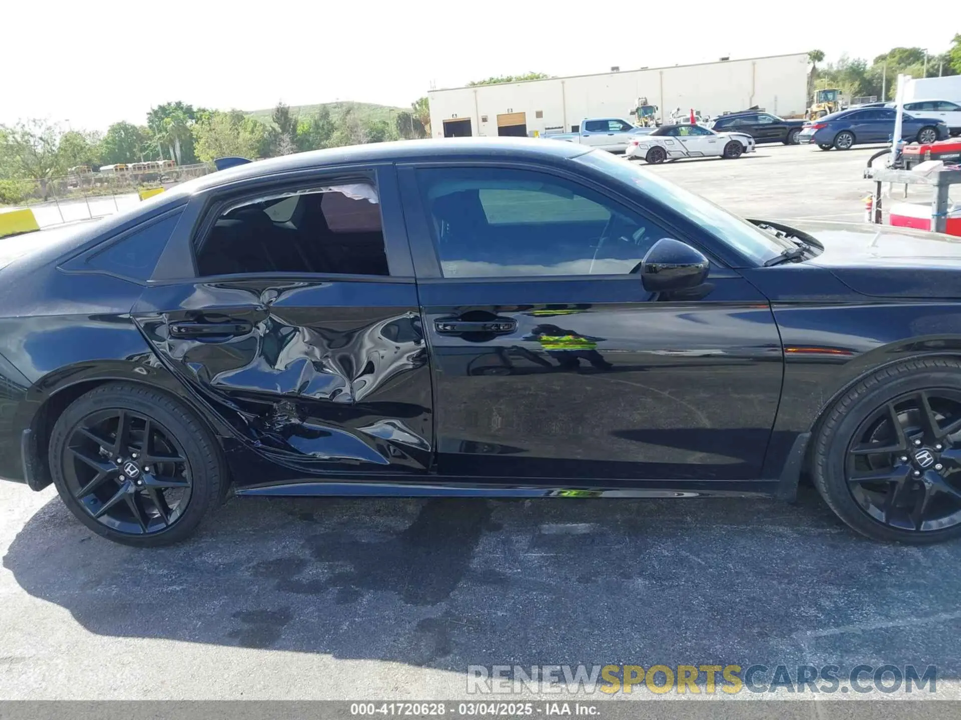 13 Photograph of a damaged car 2HGFE2F56SH569638 HONDA CIVIC 2025
