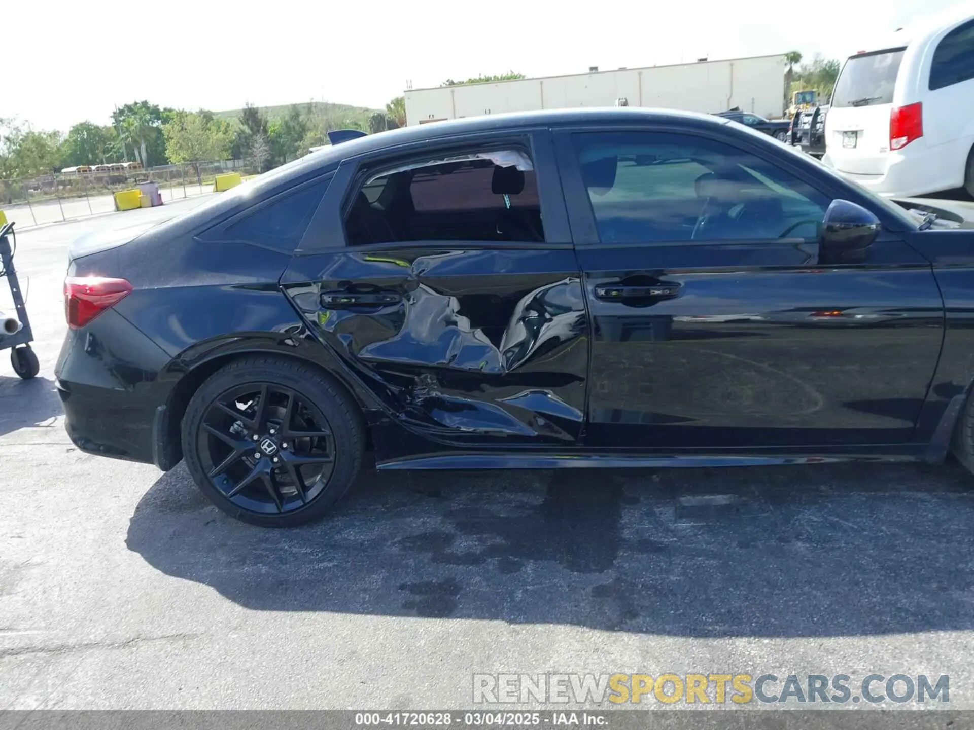6 Photograph of a damaged car 2HGFE2F56SH569638 HONDA CIVIC 2025