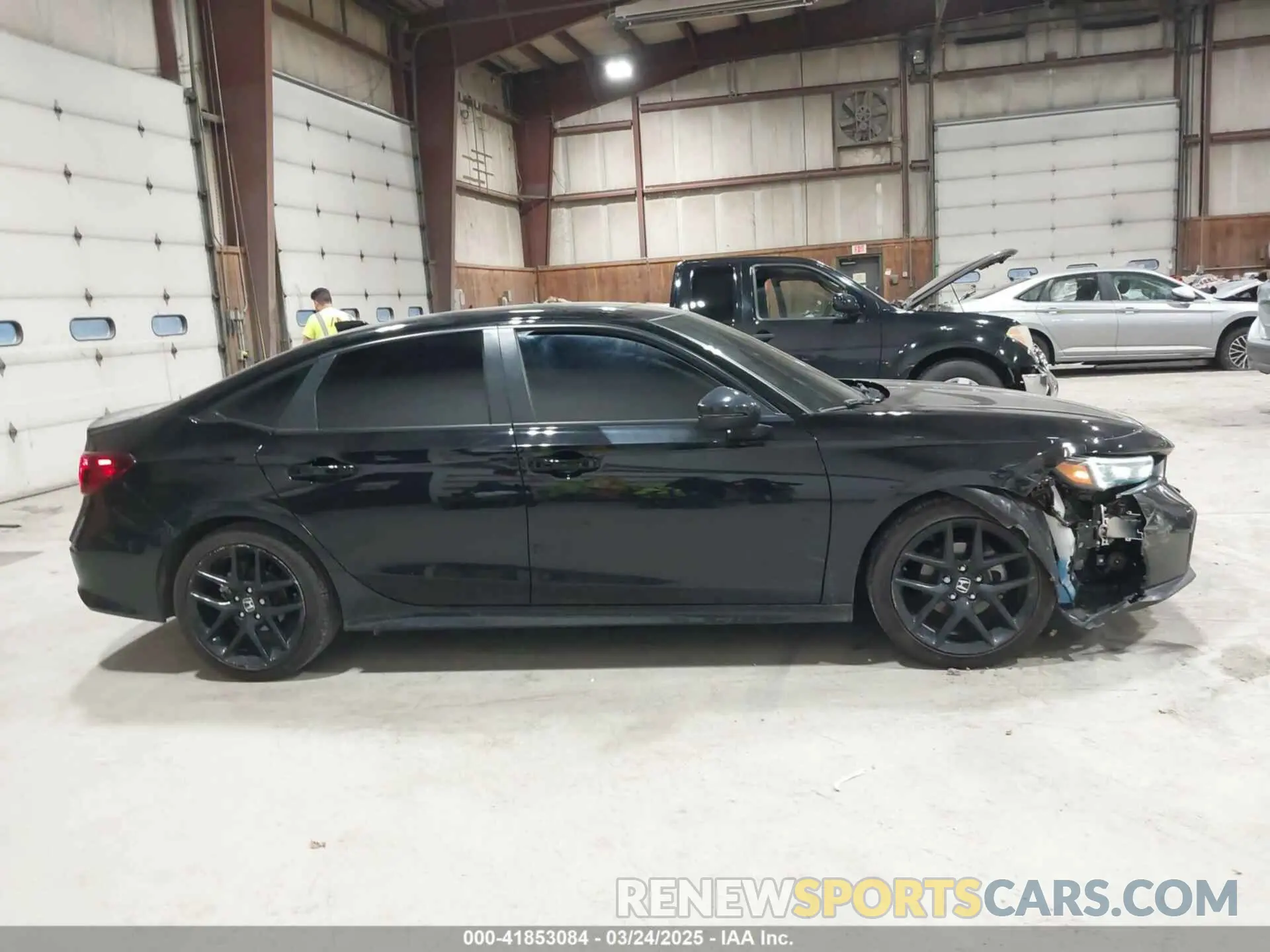 13 Photograph of a damaged car 2HGFE2F57SH537118 HONDA CIVIC 2025
