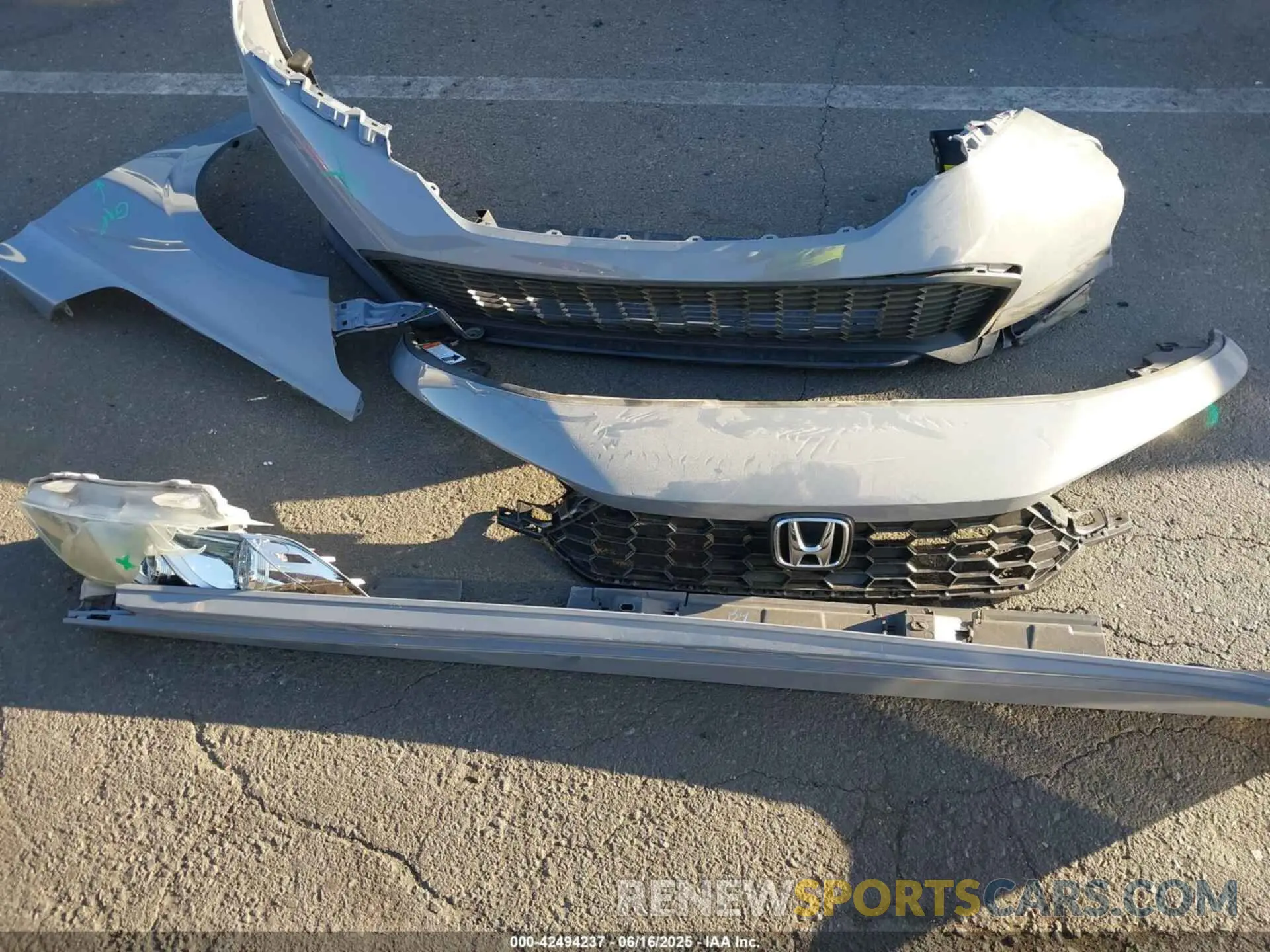 12 Photograph of a damaged car 2HGFE2F57SH548751 HONDA CIVIC 2025