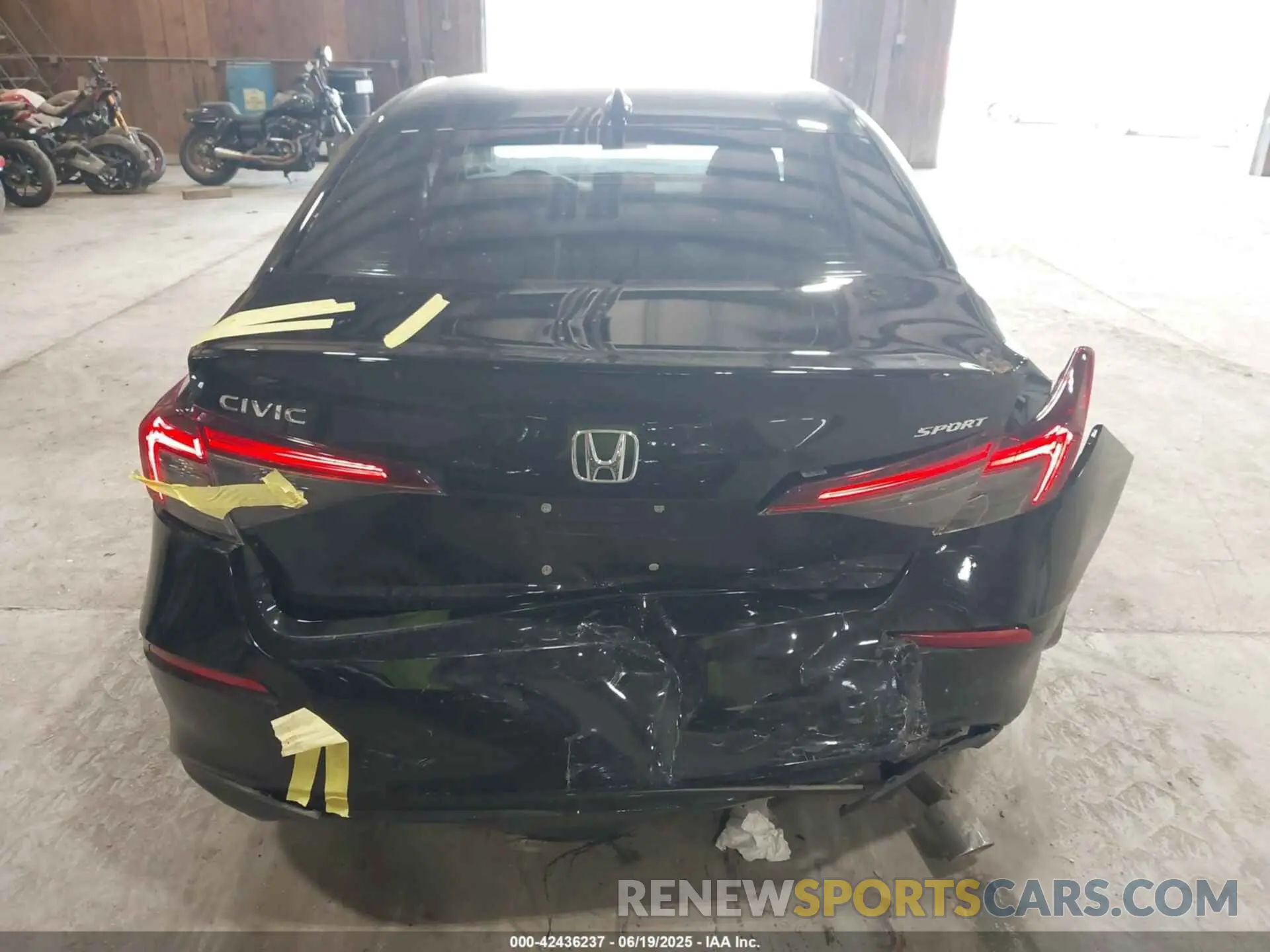16 Photograph of a damaged car 2HGFE2F57SH549222 HONDA CIVIC 2025