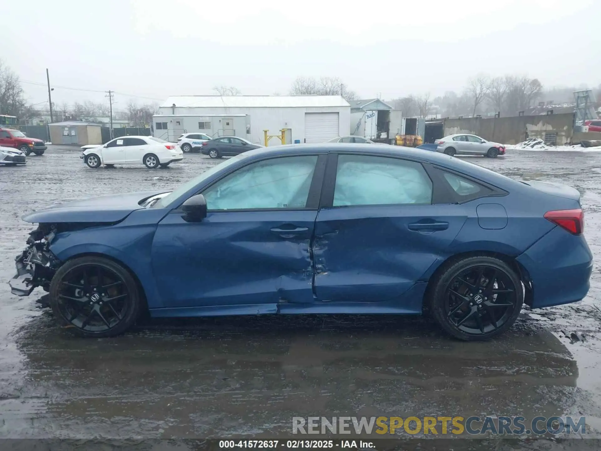 14 Photograph of a damaged car 2HGFE2F58SH530405 HONDA CIVIC 2025