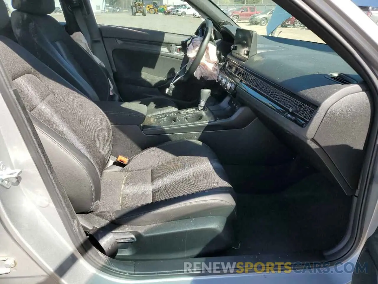 7 Photograph of a damaged car 2HGFE2F58SH535233 HONDA CIVIC 2025