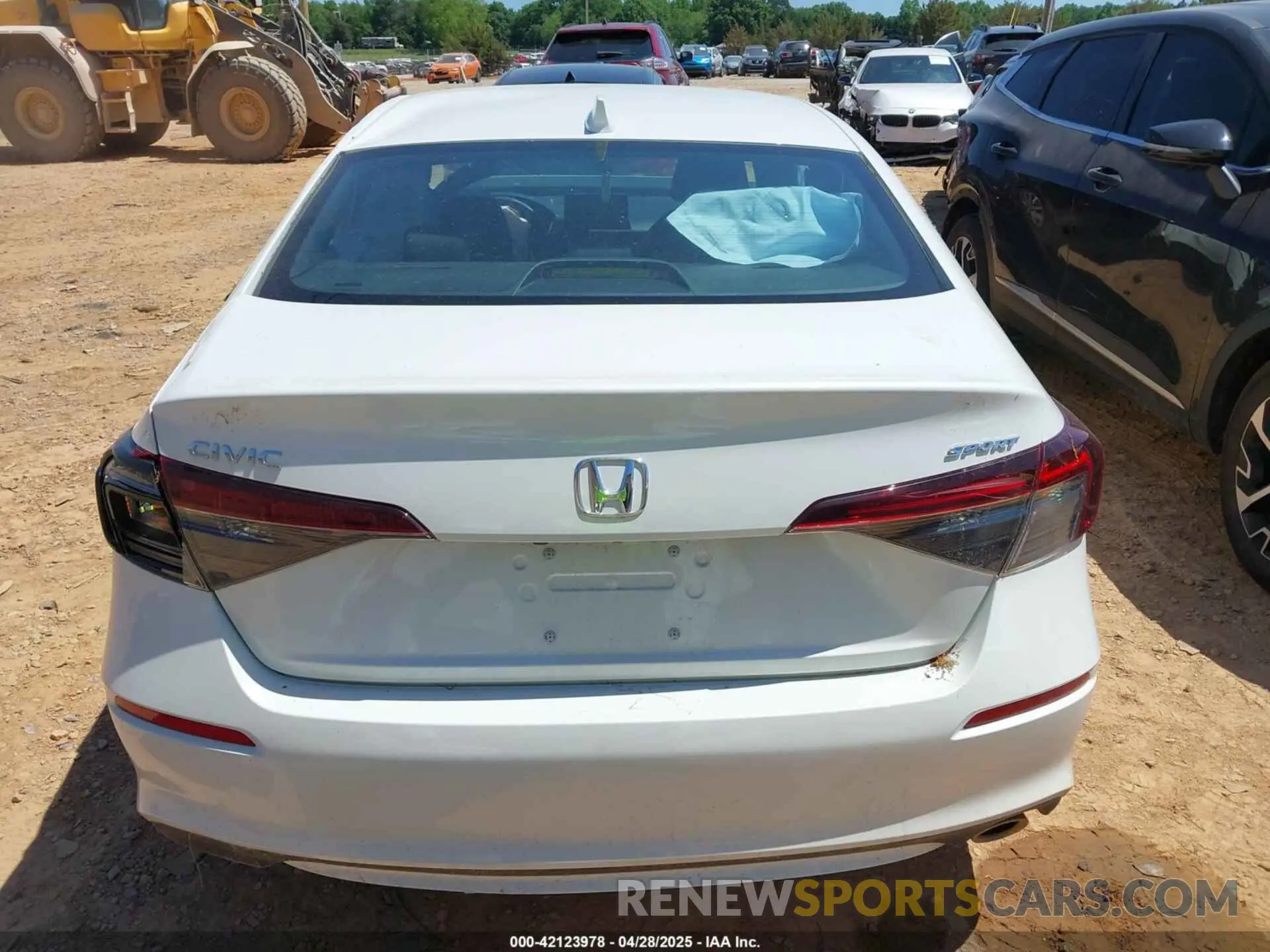 16 Photograph of a damaged car 2HGFE2F58SH551271 HONDA CIVIC 2025