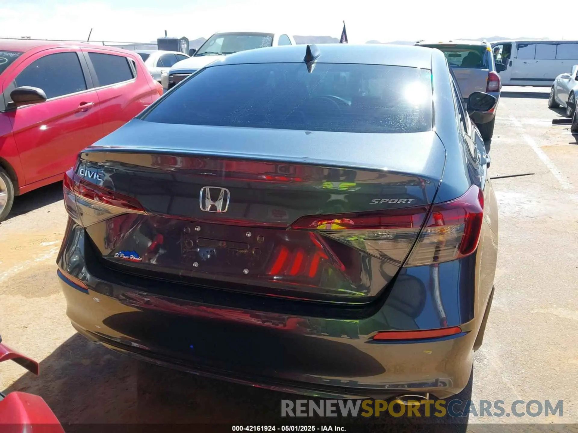 17 Photograph of a damaged car 2HGFE2F58SH581872 HONDA CIVIC 2025