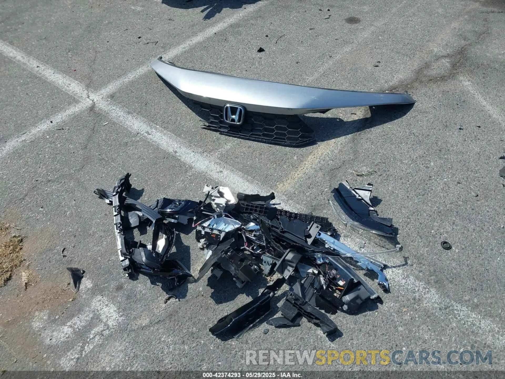 12 Photograph of a damaged car 2HGFE2F58SH583282 HONDA CIVIC 2025