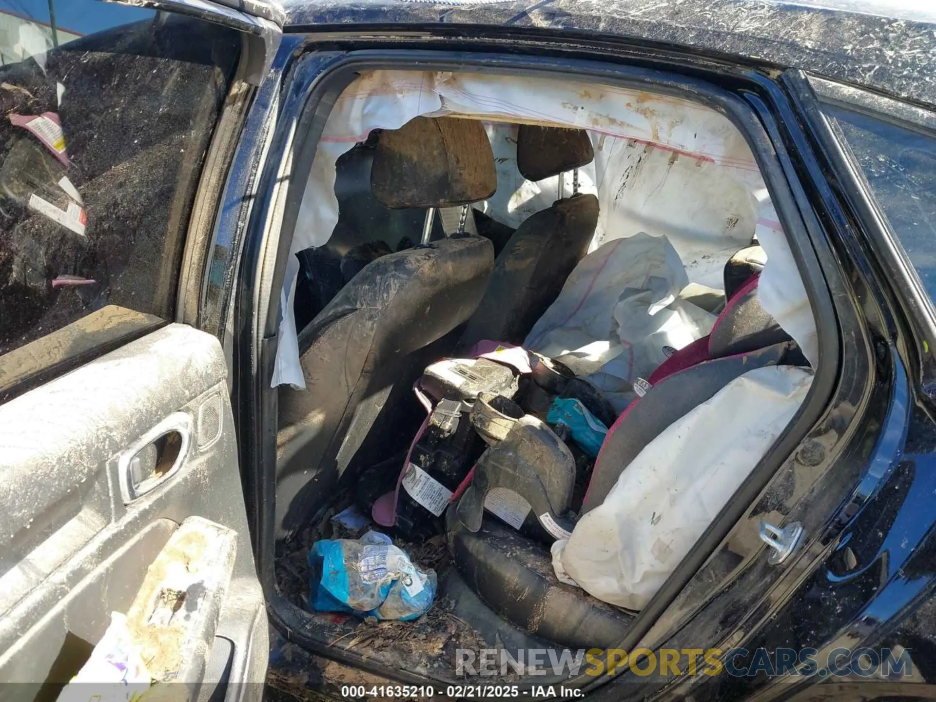 8 Photograph of a damaged car 2HGFE2F59SH512625 HONDA CIVIC 2025