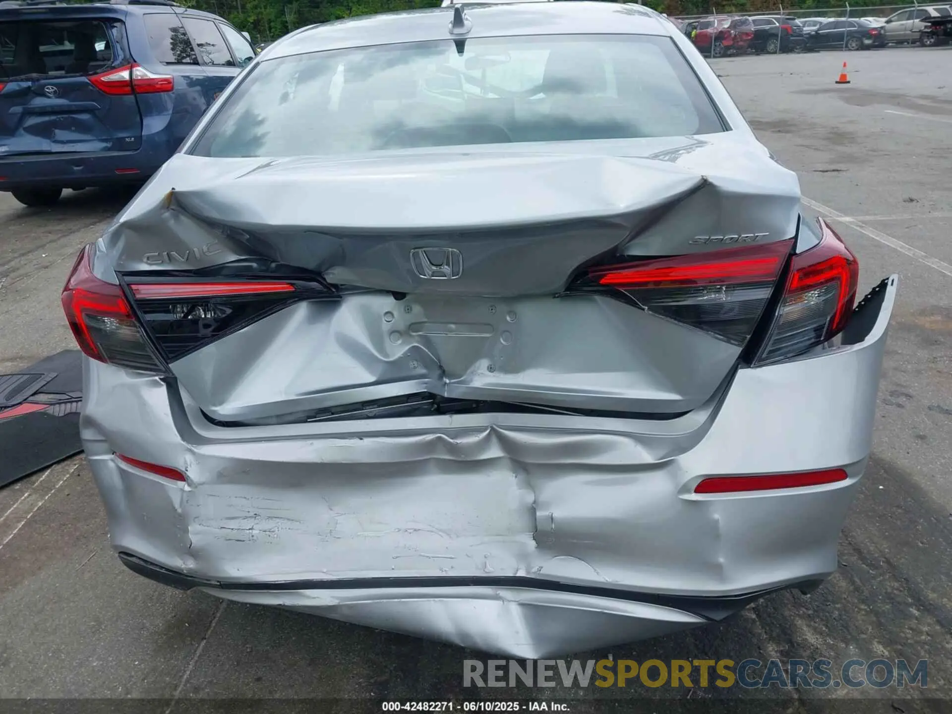16 Photograph of a damaged car 2HGFE2F59SH518165 HONDA CIVIC 2025