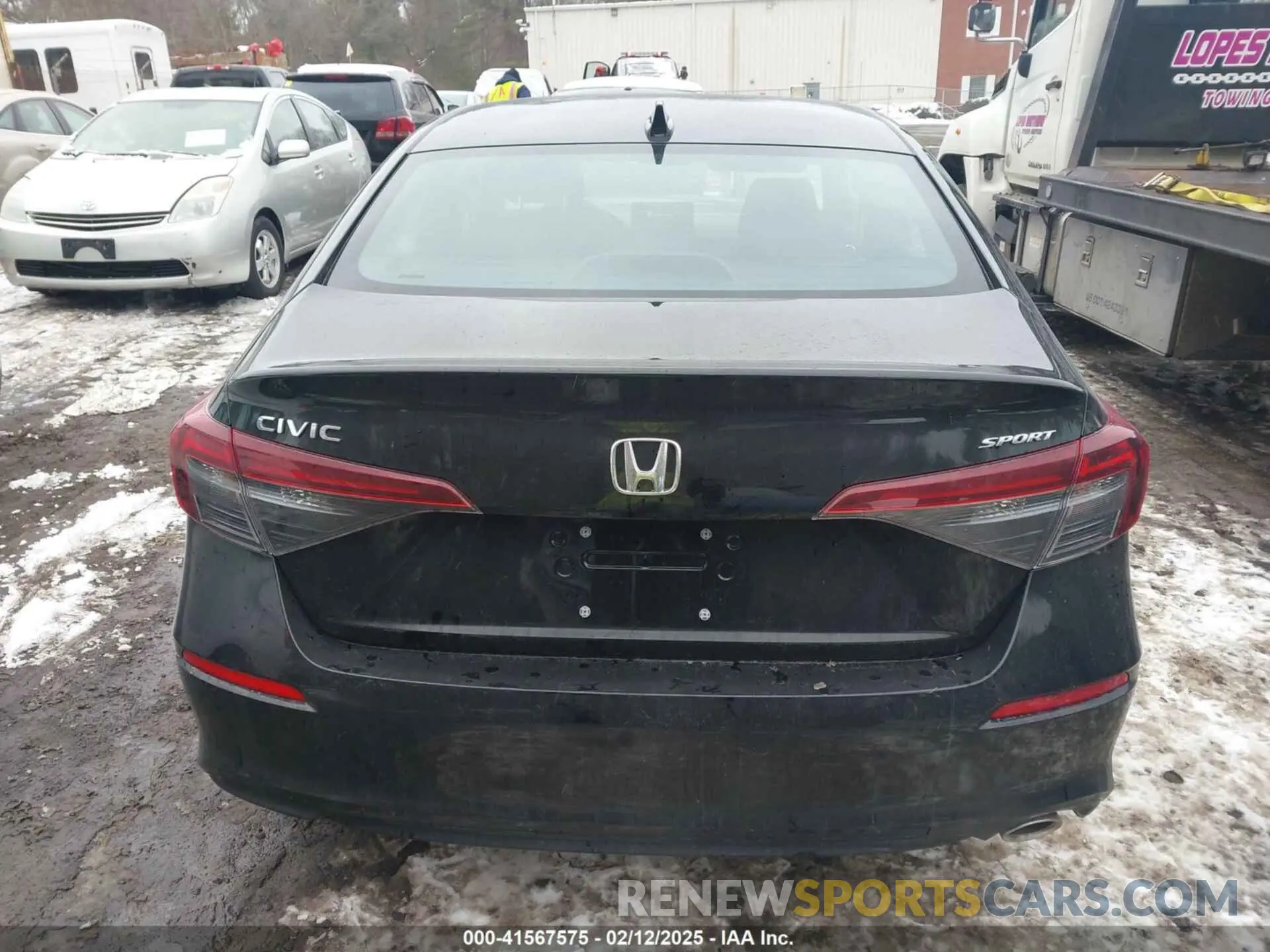 17 Photograph of a damaged car 2HGFE2F59SH522426 HONDA CIVIC 2025