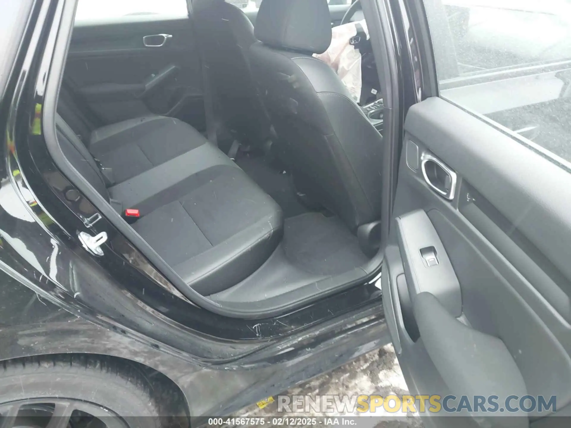 8 Photograph of a damaged car 2HGFE2F59SH522426 HONDA CIVIC 2025