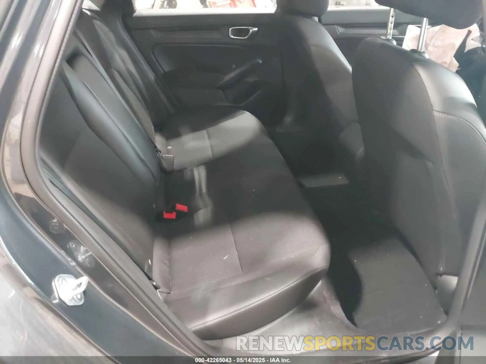 8 Photograph of a damaged car 2HGFE2F59SH530817 HONDA CIVIC 2025