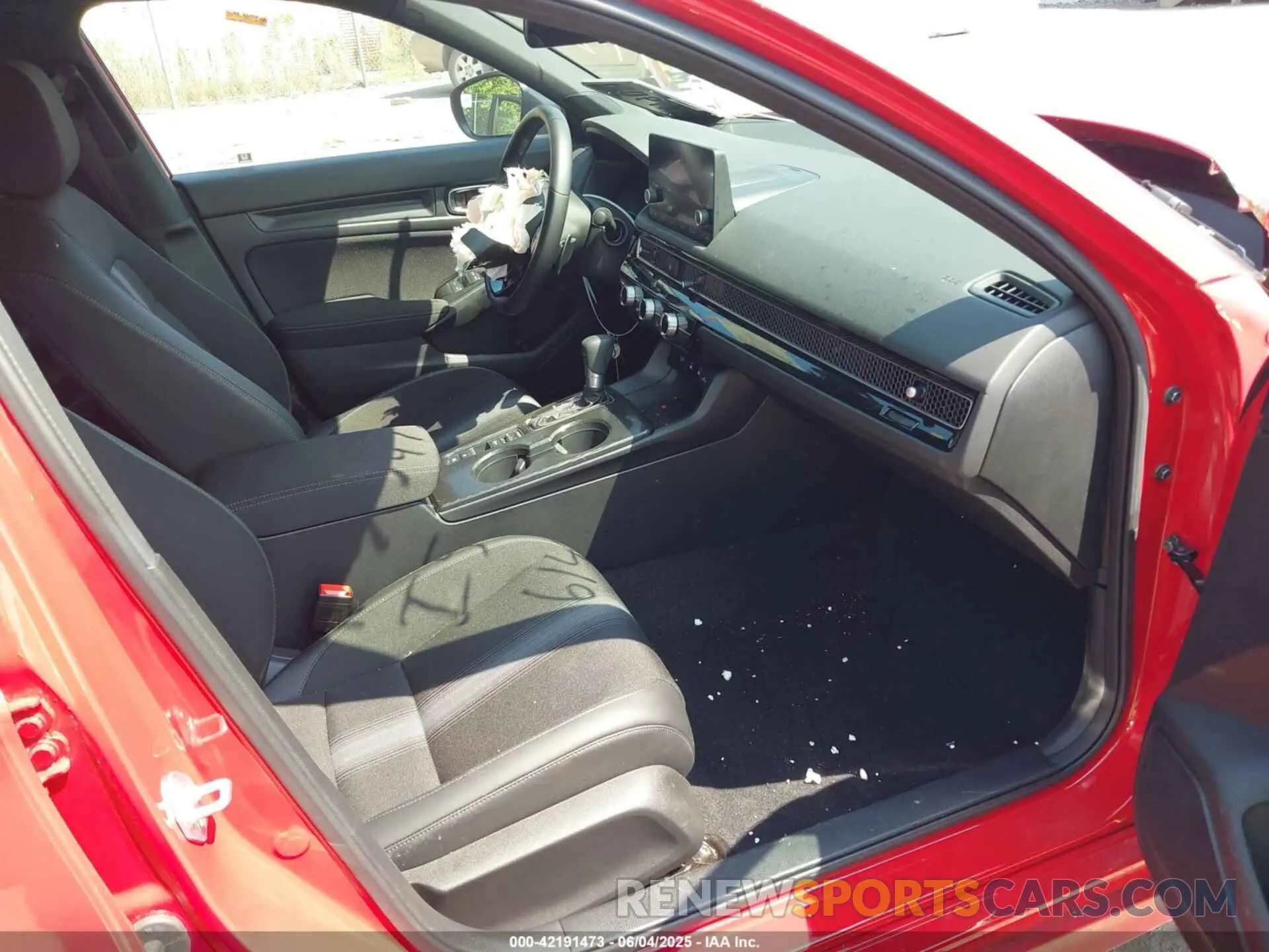 5 Photograph of a damaged car 2HGFE2F5XSH523326 HONDA CIVIC 2025