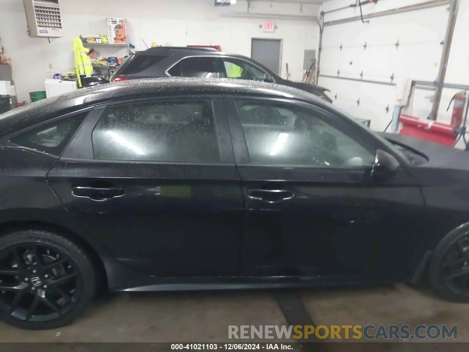 14 Photograph of a damaged car 2HGFE2F5XSH536643 HONDA CIVIC 2025