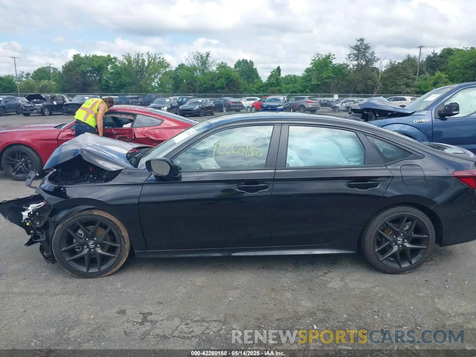 13 Photograph of a damaged car 2HGFE2F5XSH542314 HONDA CIVIC 2025