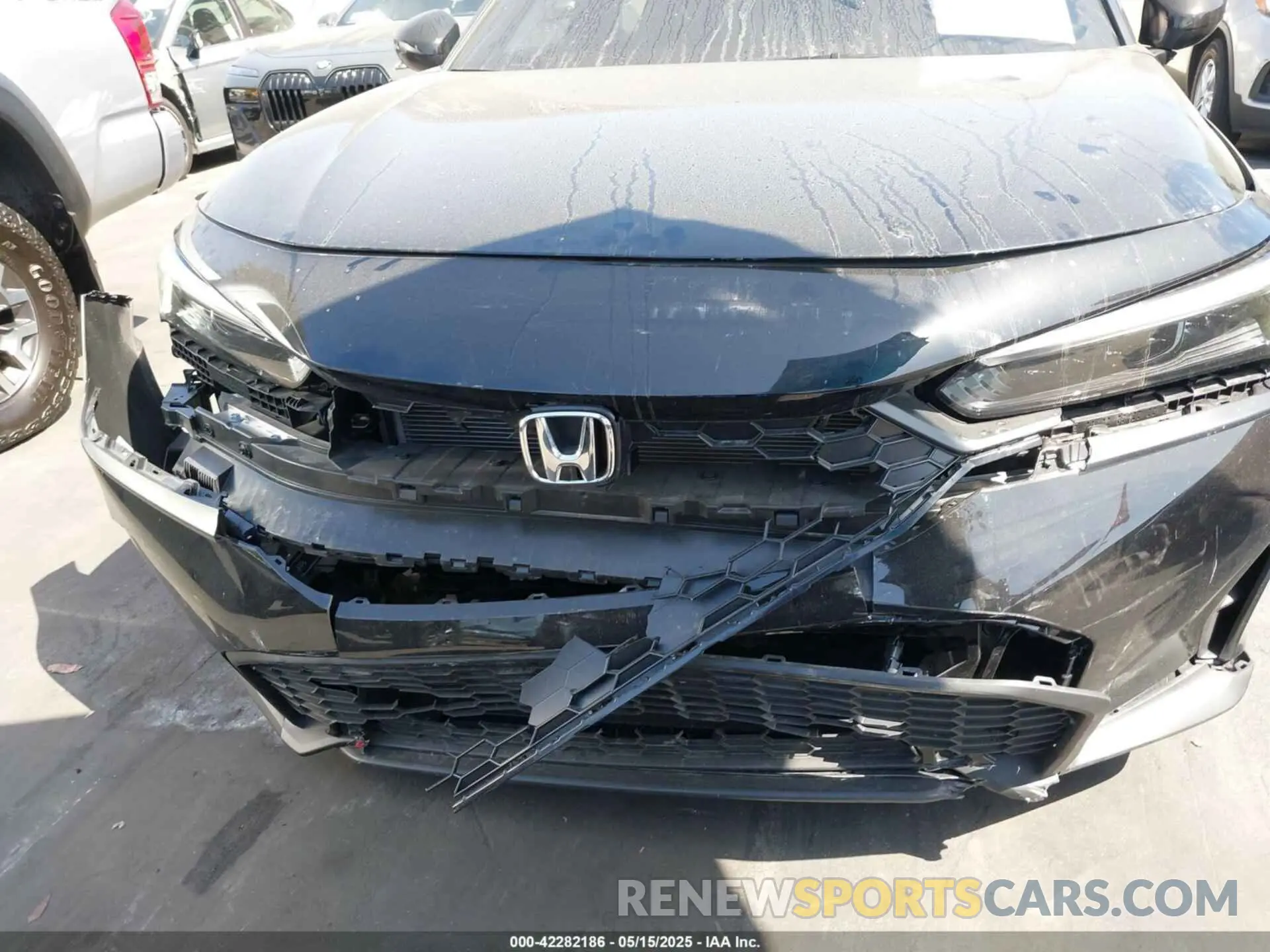 12 Photograph of a damaged car 2HGFE2F5XSH563549 HONDA CIVIC 2025