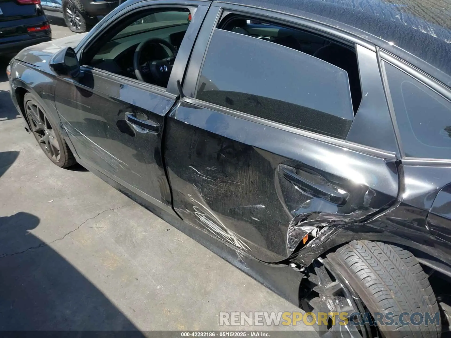 15 Photograph of a damaged car 2HGFE2F5XSH563549 HONDA CIVIC 2025