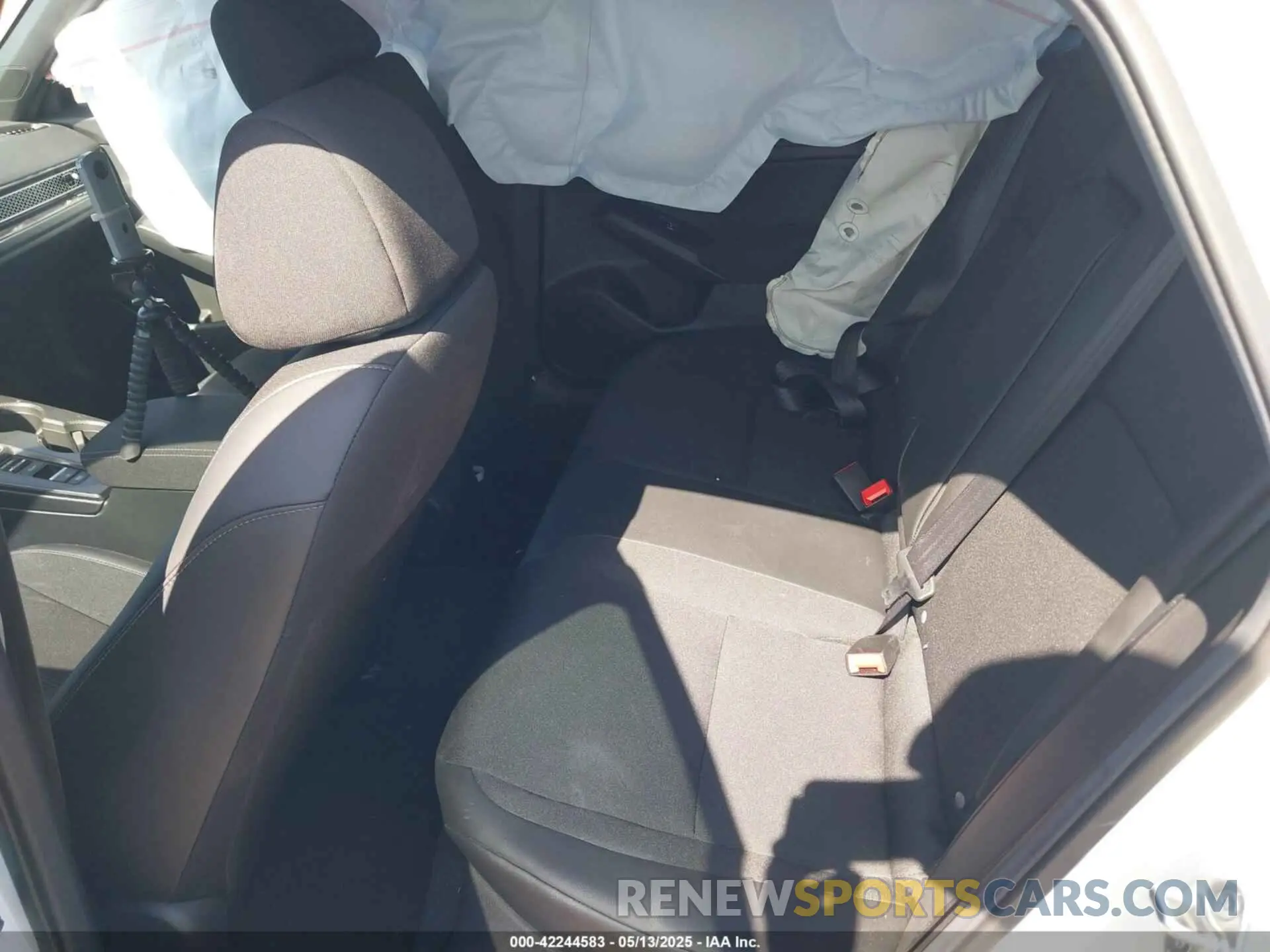 8 Photograph of a damaged car 2HGFE2F5XSH567309 HONDA CIVIC 2025