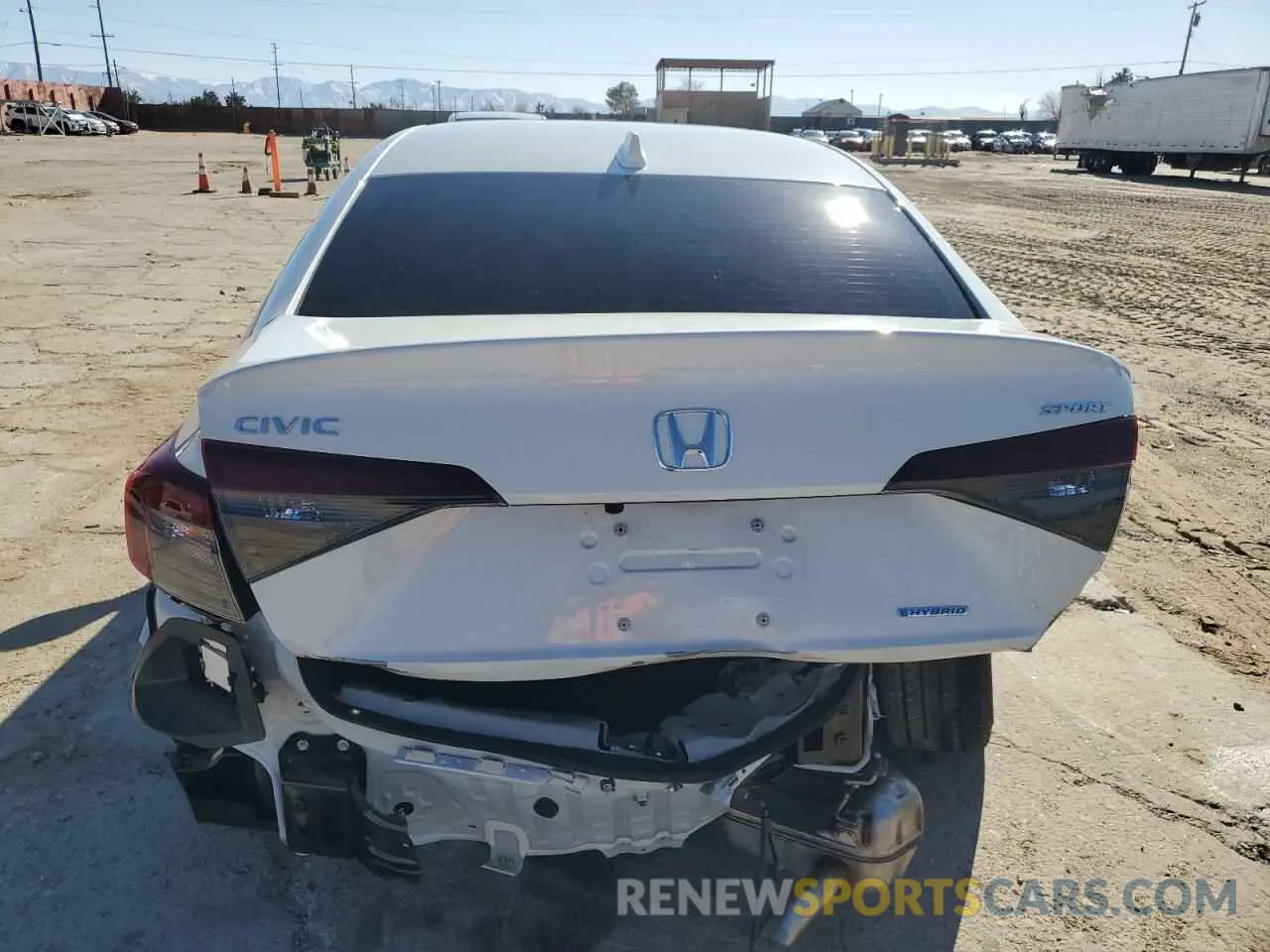 6 Photograph of a damaged car 2HGFE4F82SH316791 HONDA CIVIC 2025