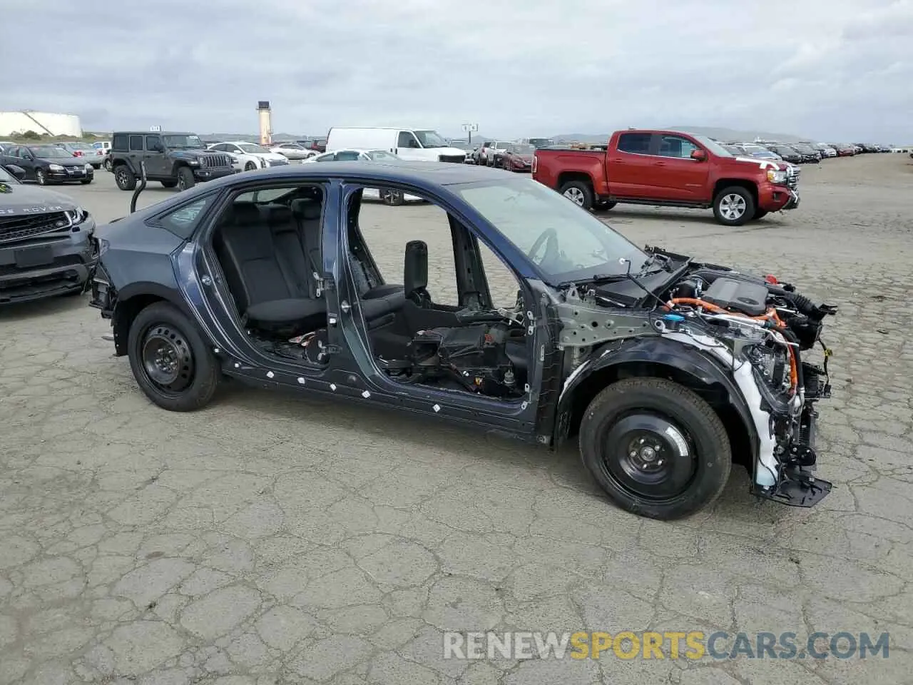 4 Photograph of a damaged car 2HGFE4F89SH332812 HONDA CIVIC 2025