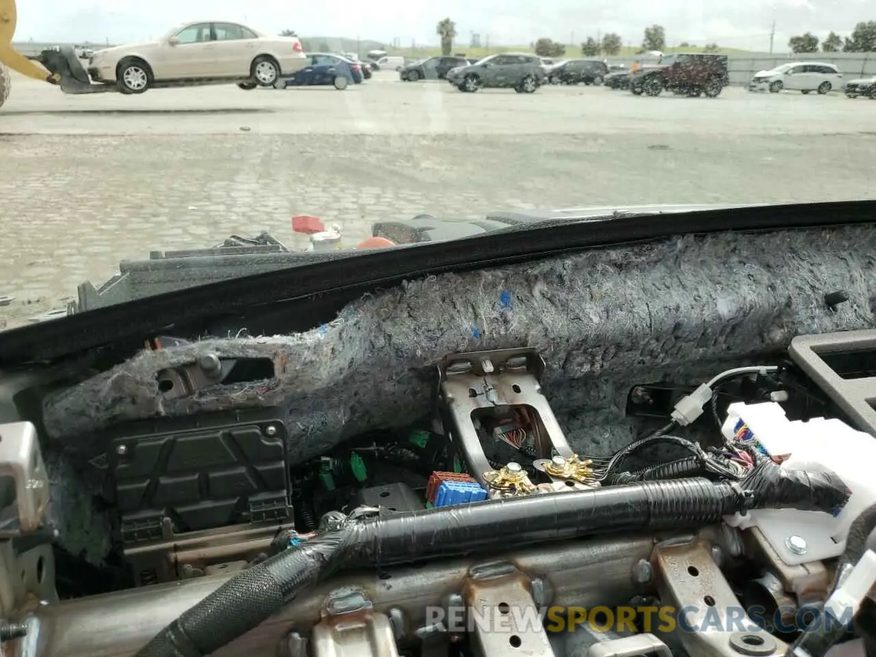 9 Photograph of a damaged car 2HGFE4F89SH332812 HONDA CIVIC 2025