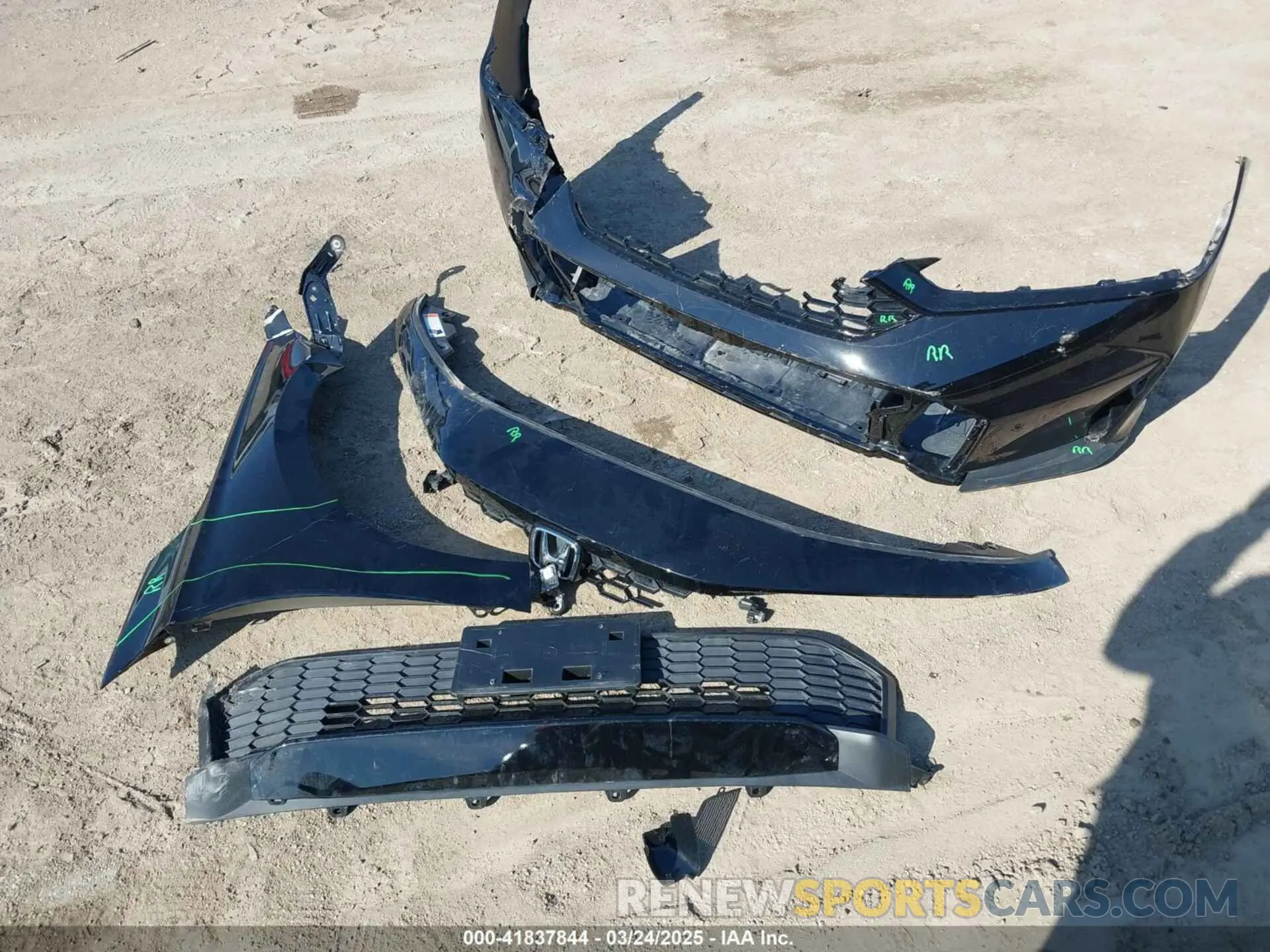 18 Photograph of a damaged car 19XFL4H90SE004362 HONDA CIVIC  HYBRID 2025